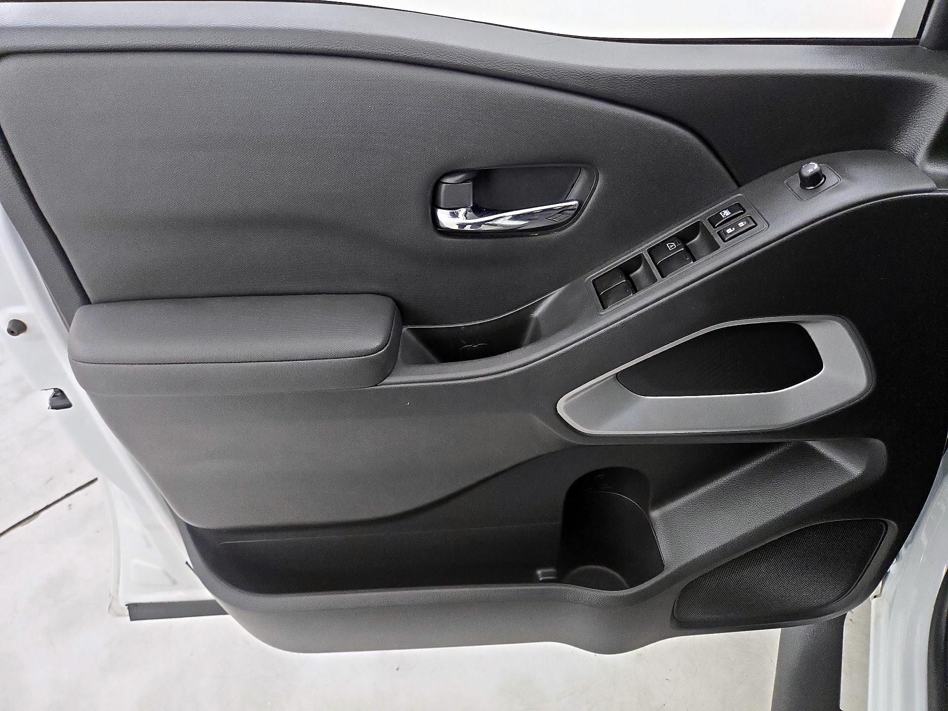 Thumbnail: 2022 Nissan Frontier - 12