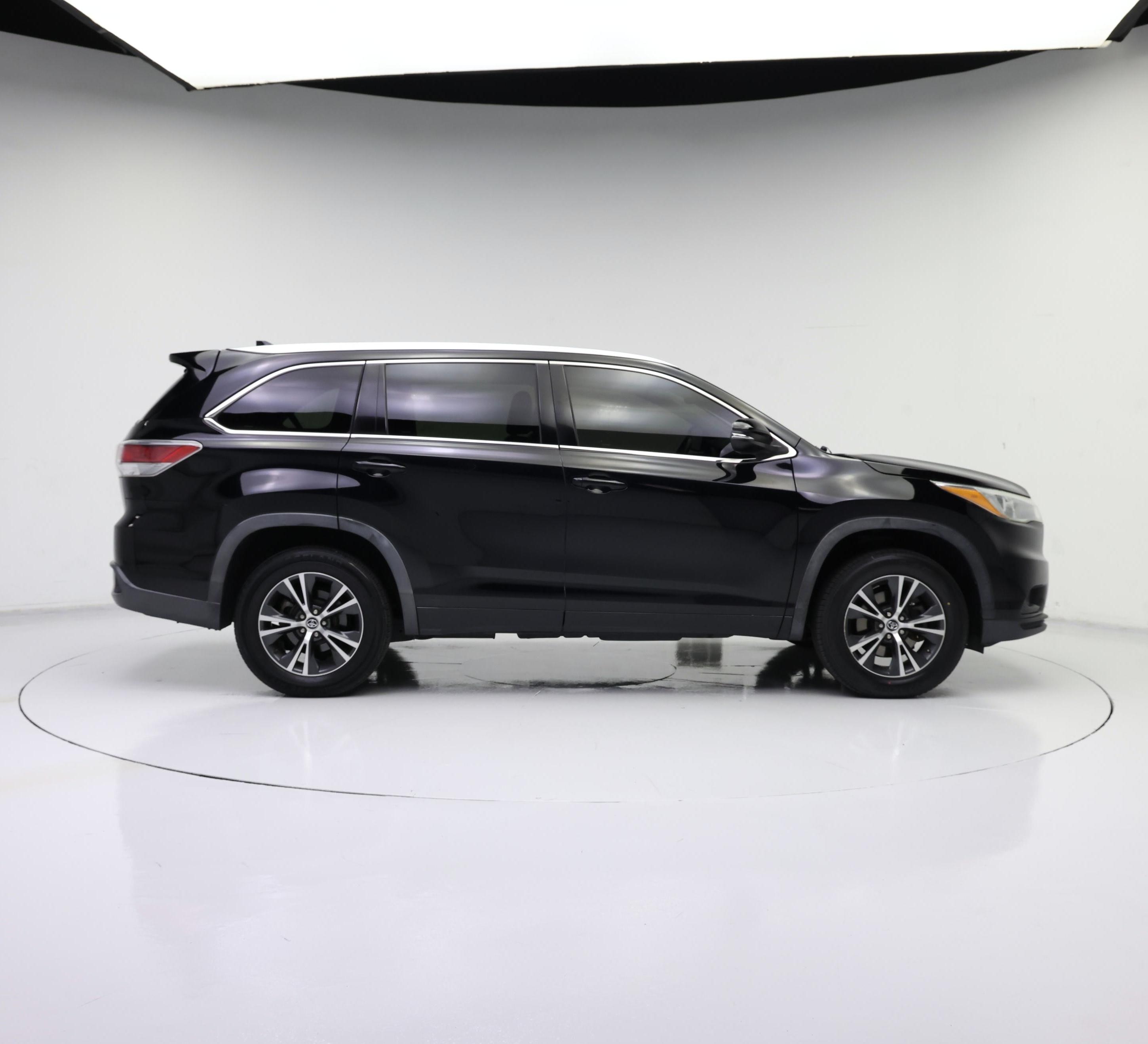 Thumbnail: 2016 Toyota Highlander - 7