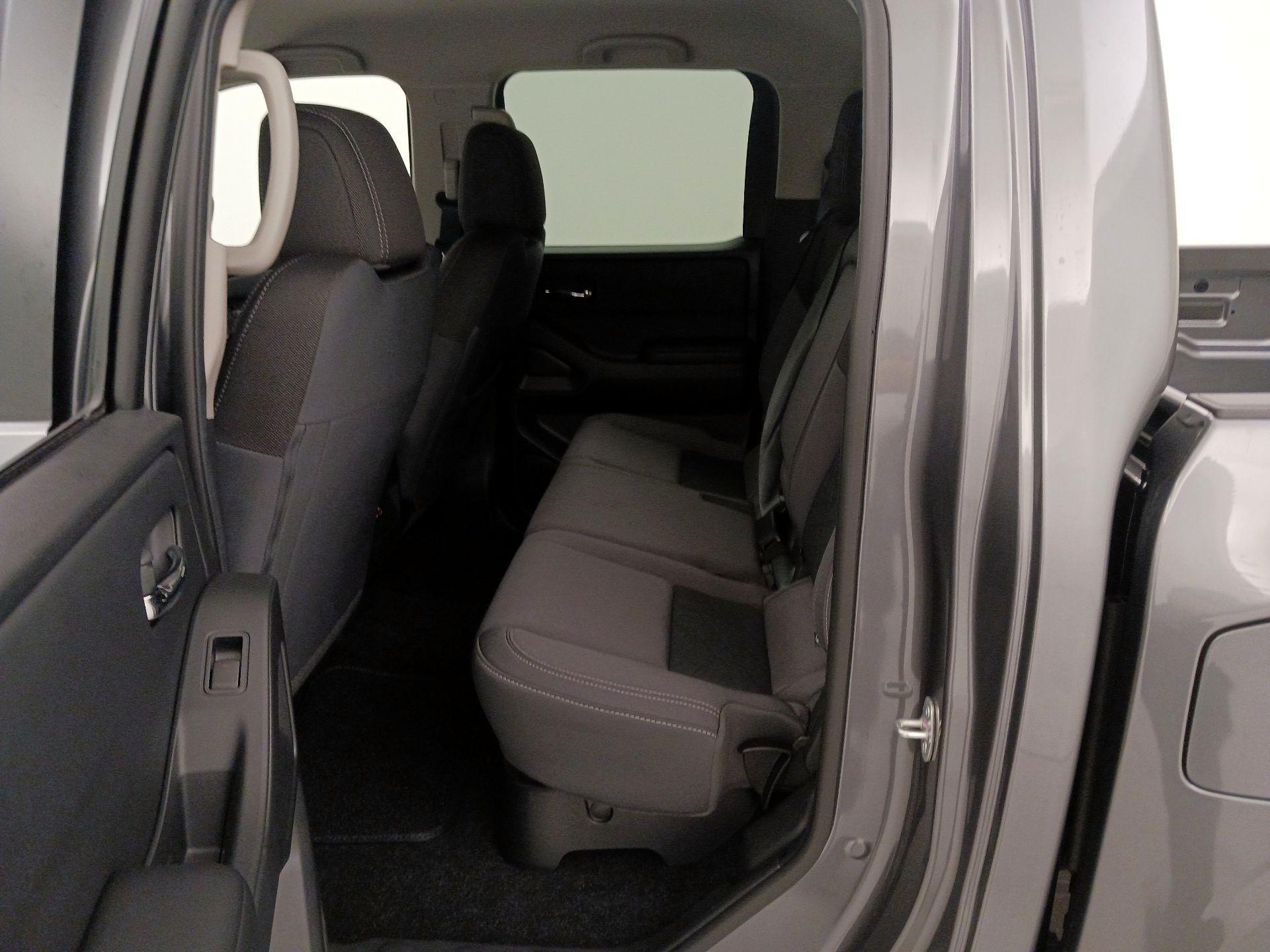 Thumbnail: 2025 Nissan Frontier - 19