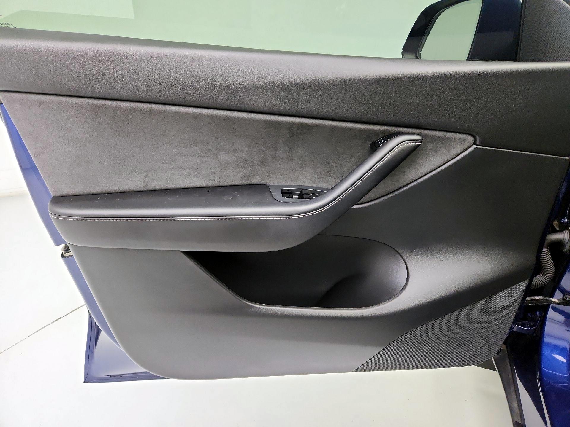 Thumbnail: 2021 Tesla Model Y - 12