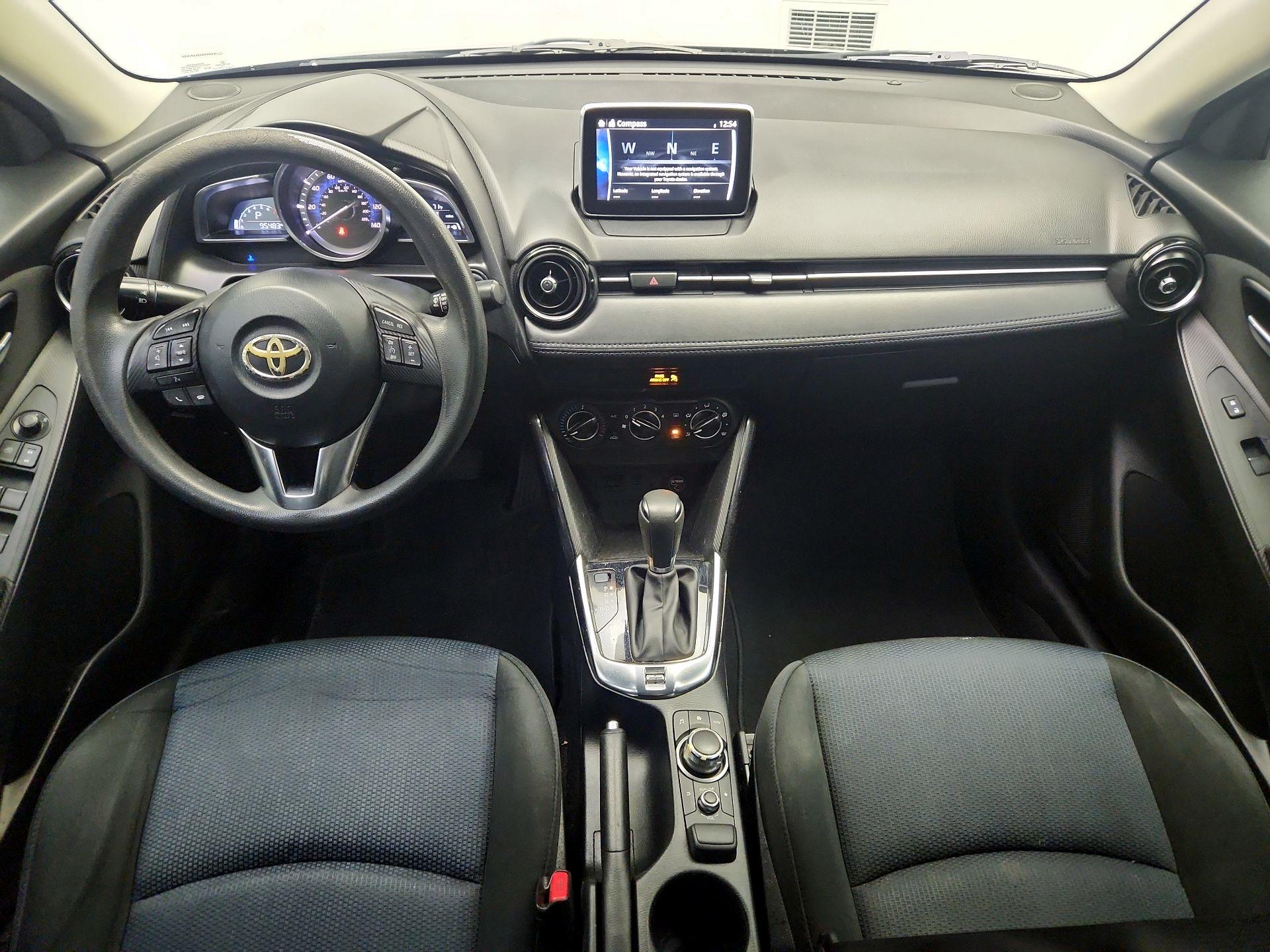 Thumbnail: 2017 Toyota Yaris iA - 9