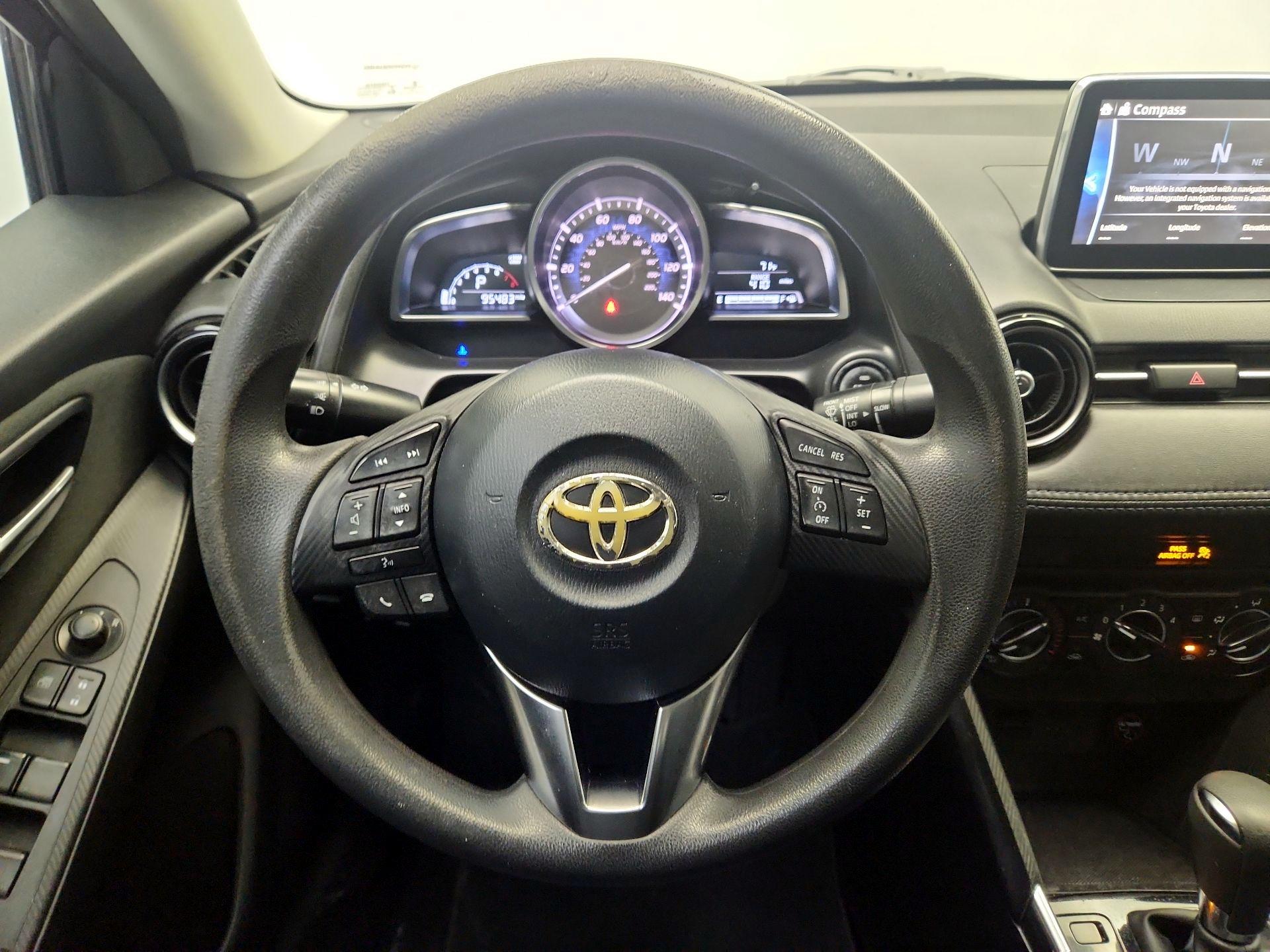 Thumbnail: 2017 Toyota Yaris iA - 10