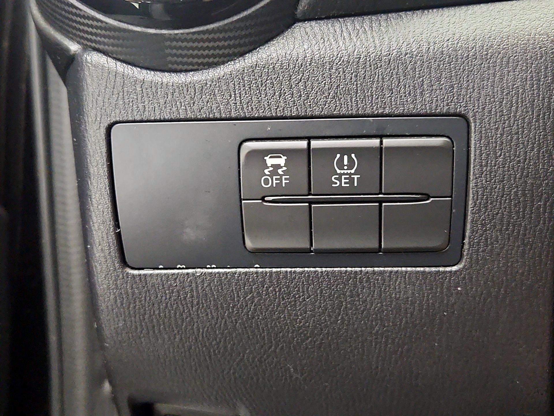 Thumbnail: 2017 Toyota Yaris iA - 13