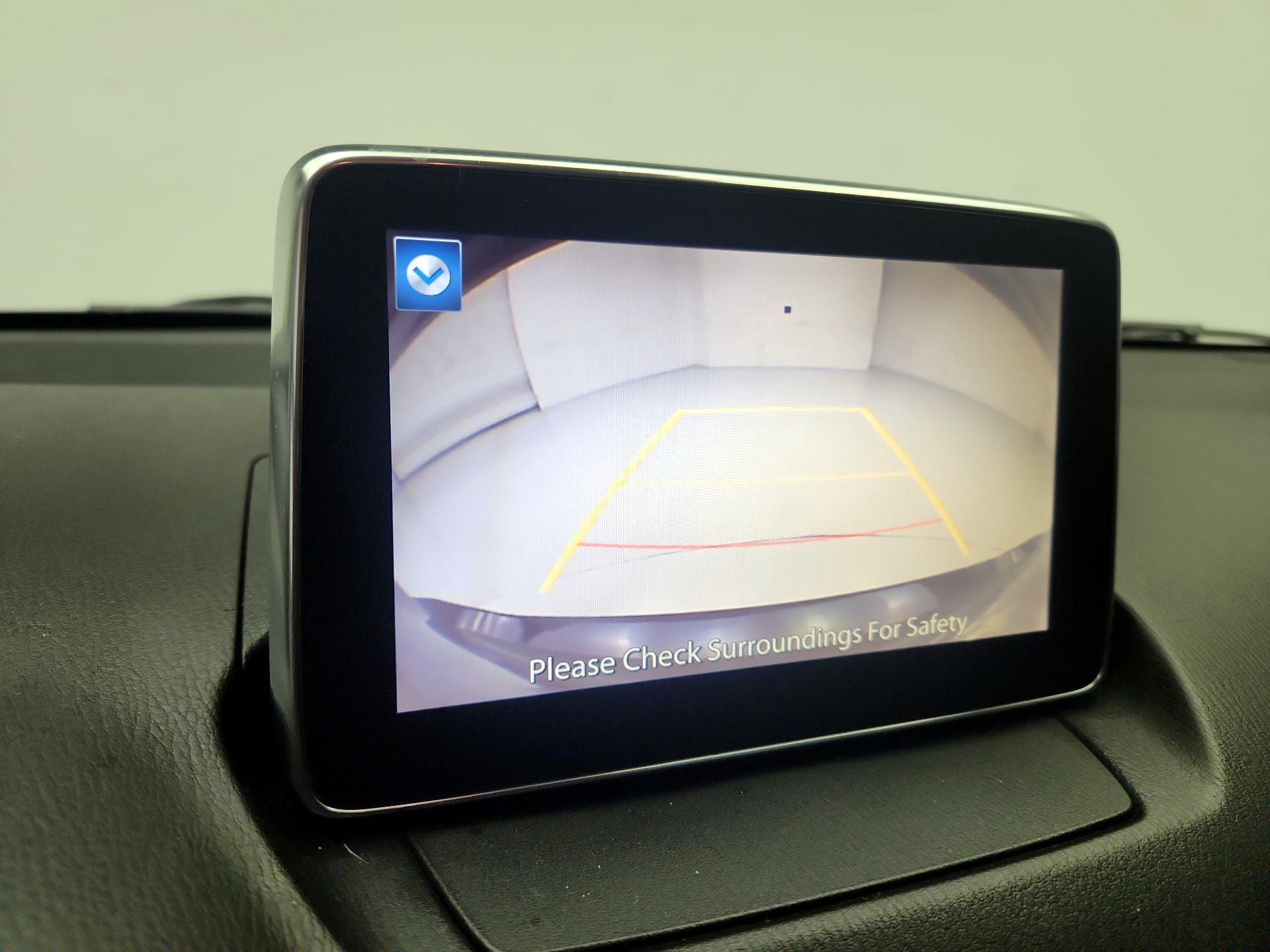 Thumbnail: 2017 Toyota Yaris iA - 14