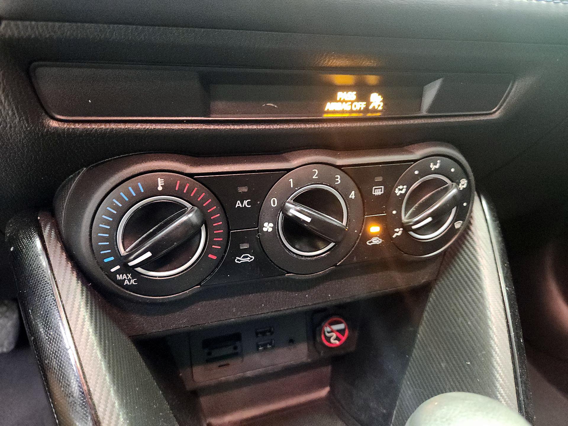 Thumbnail: 2017 Toyota Yaris iA - 16