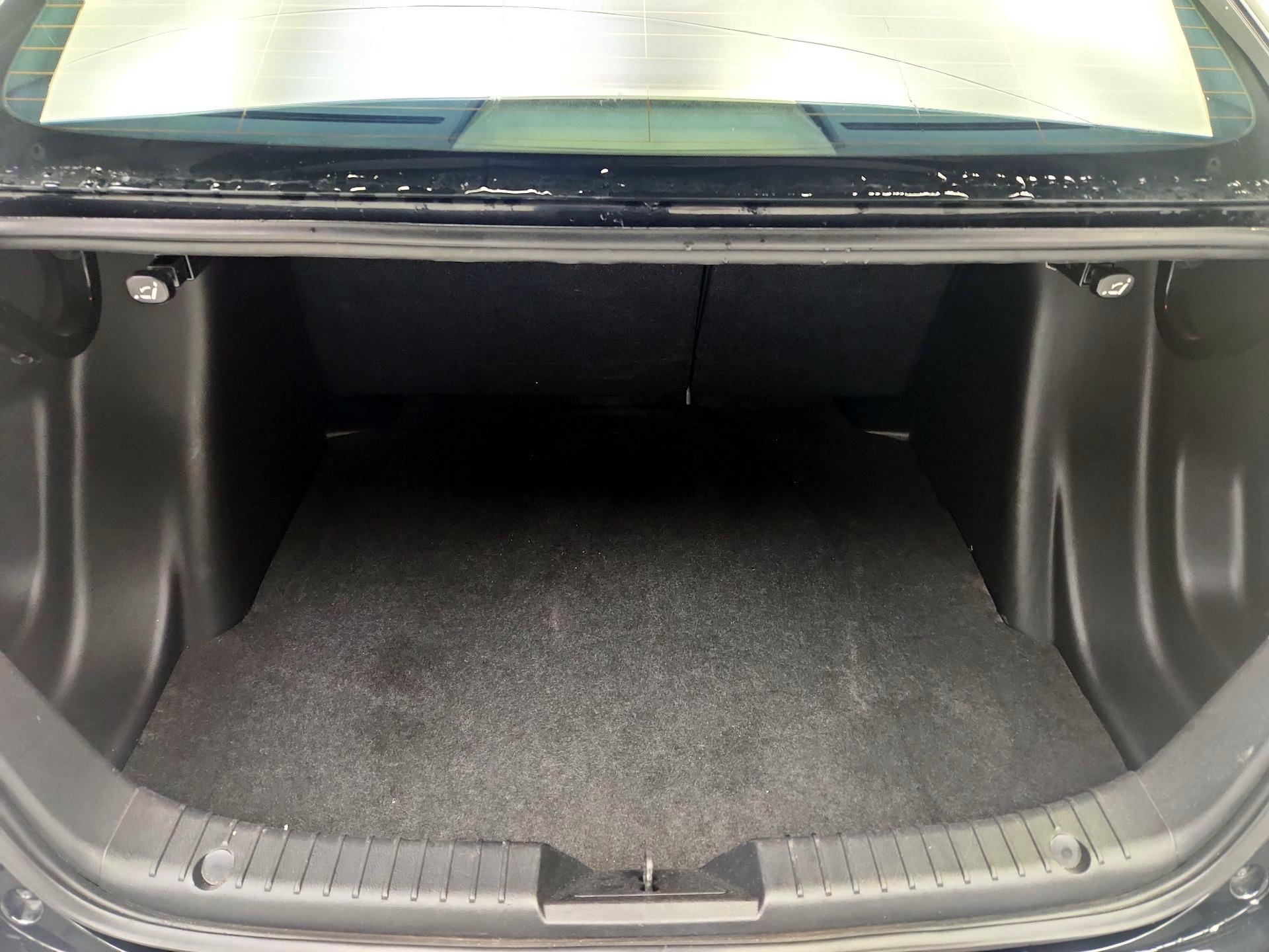 Thumbnail: 2017 Toyota Yaris iA - 20