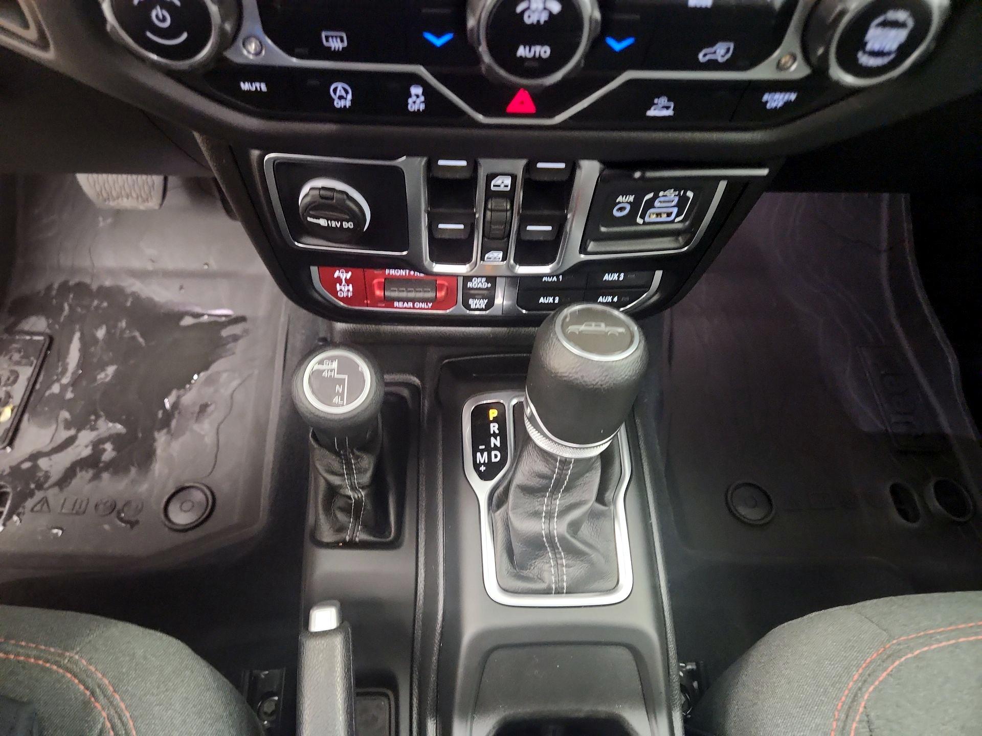 Thumbnail: 2024 Jeep Gladiator - 17