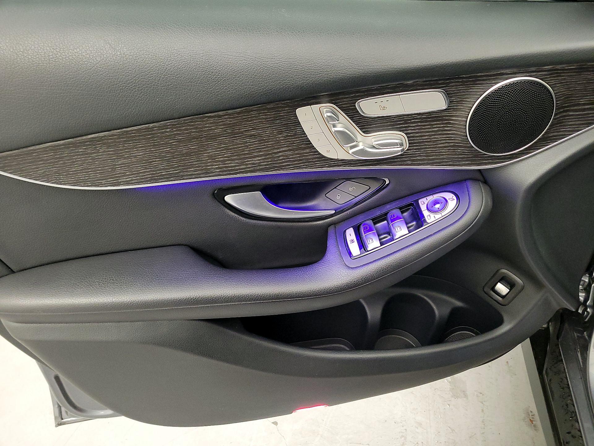 Thumbnail: 2022 Mercedes-Benz GLC - 12