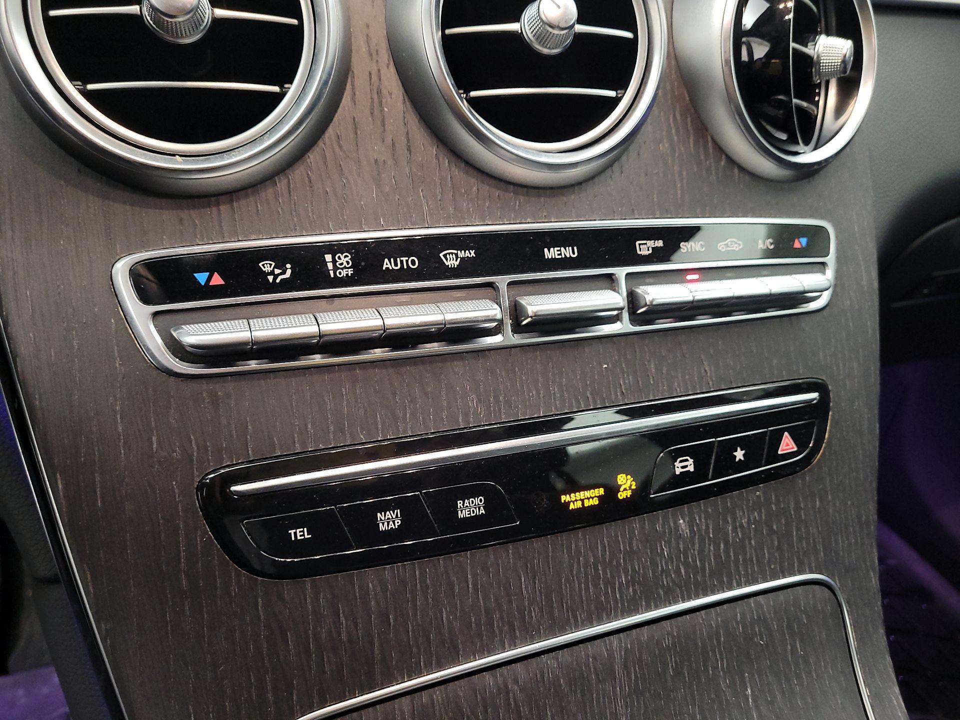 Thumbnail: 2022 Mercedes-Benz GLC - 14