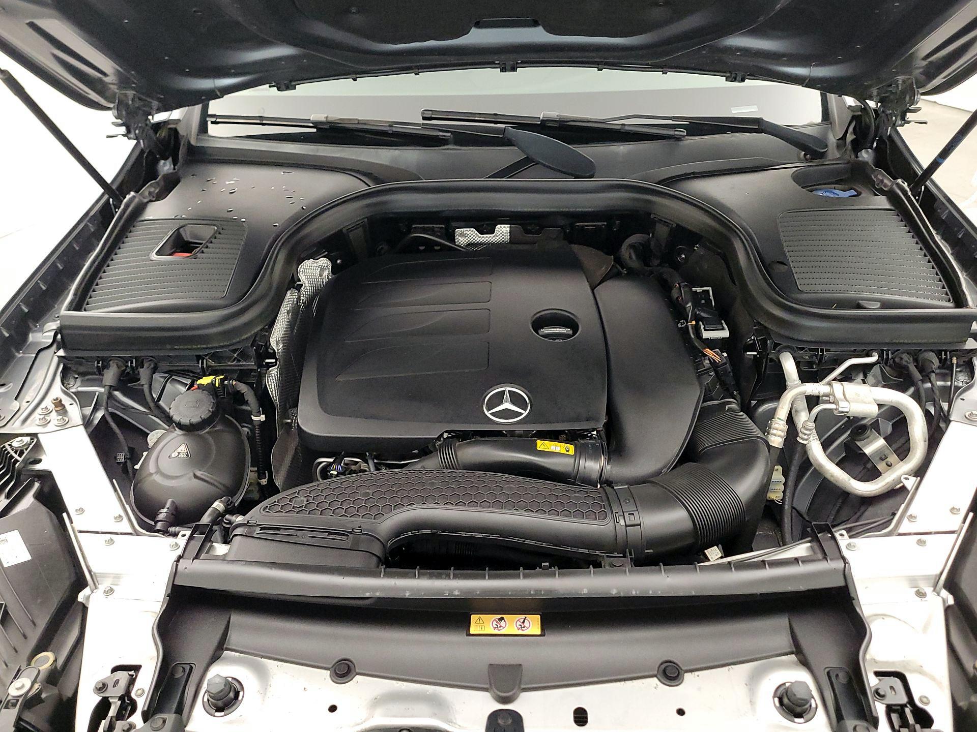 Thumbnail: 2022 Mercedes-Benz GLC - 17