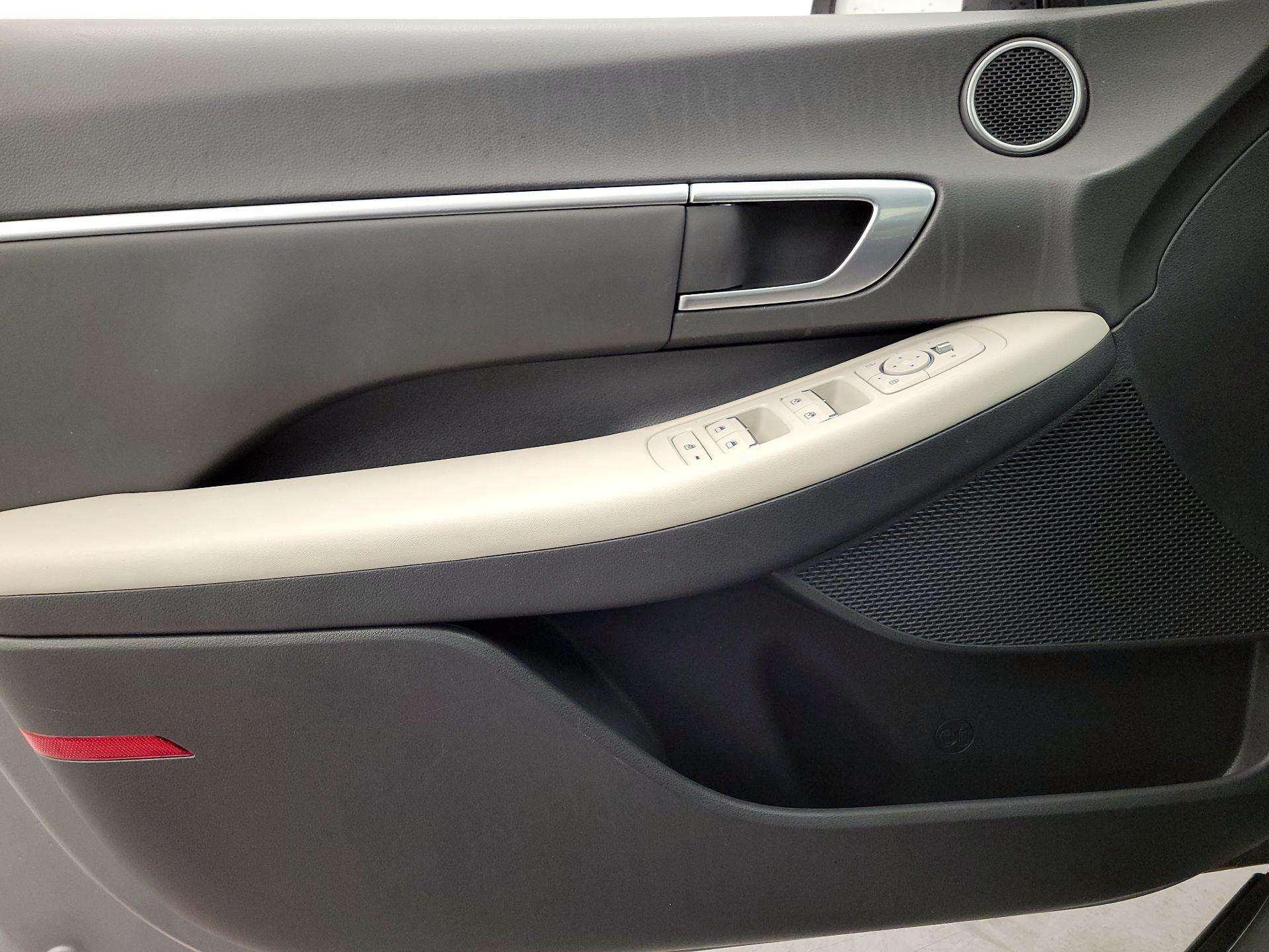 Thumbnail: 2022 Hyundai Sonata - 12