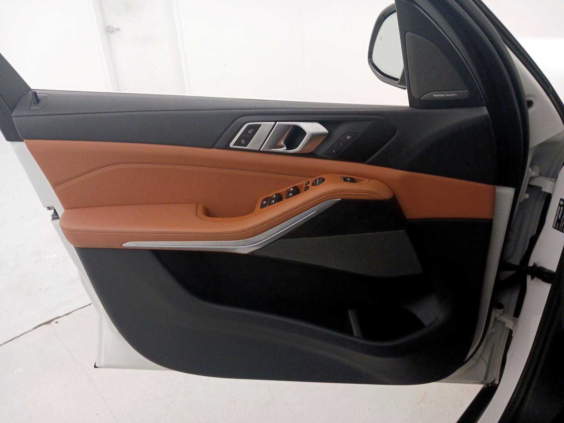 Thumbnail: 2023 BMW X5 - 12