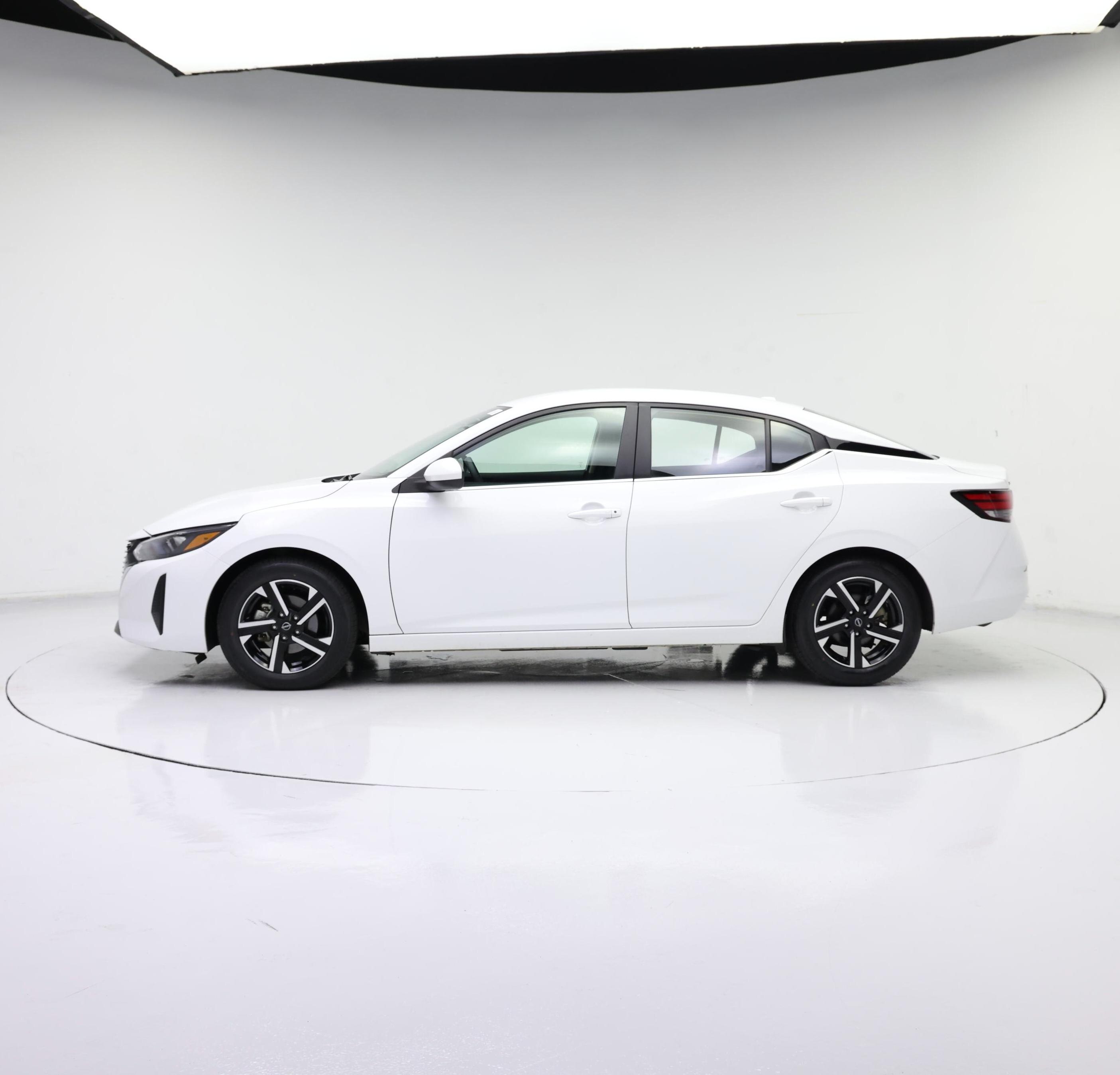 Thumbnail: 2024 Nissan Sentra - 3