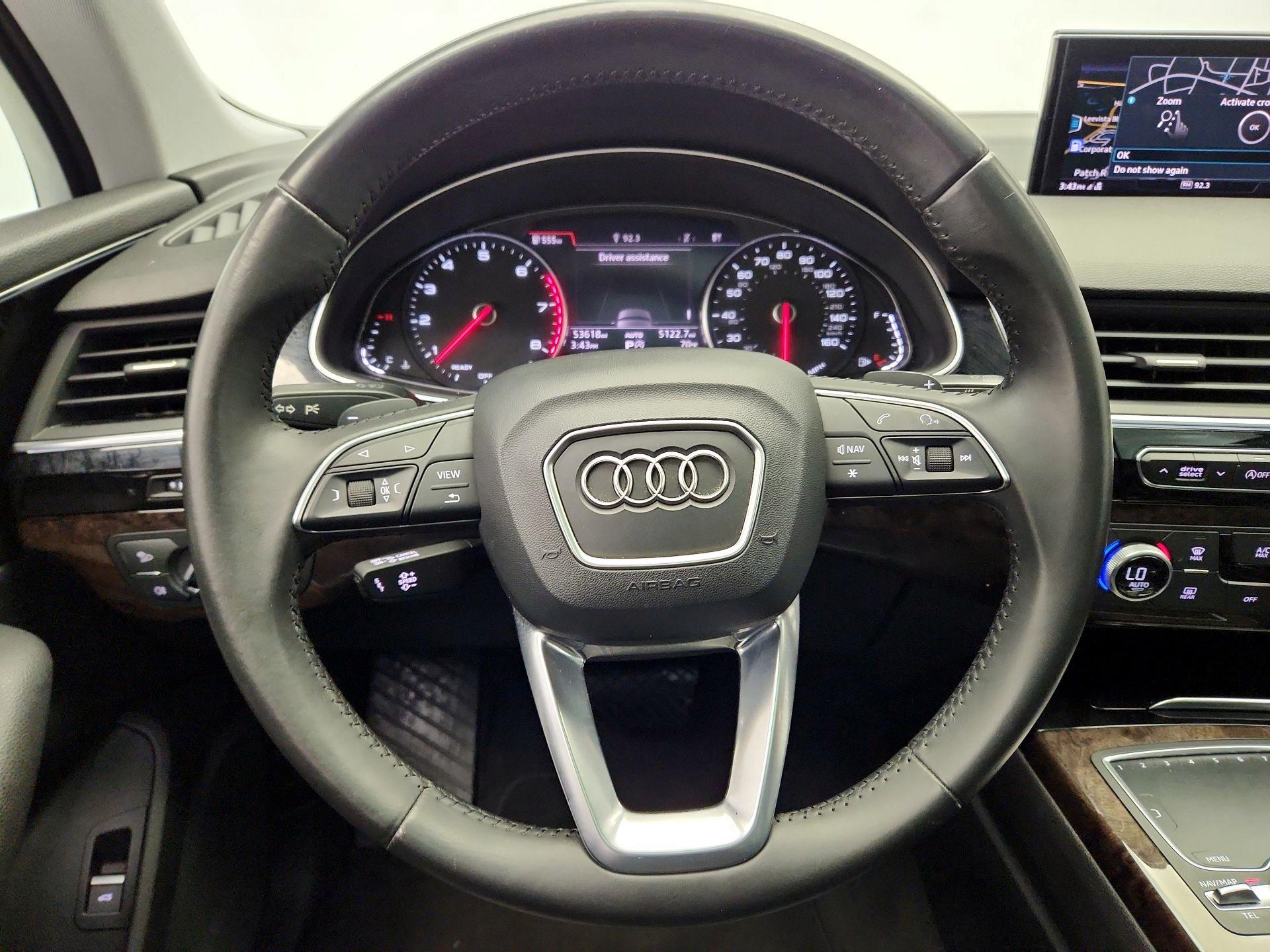 Thumbnail: 2017 Audi Q7 - 10