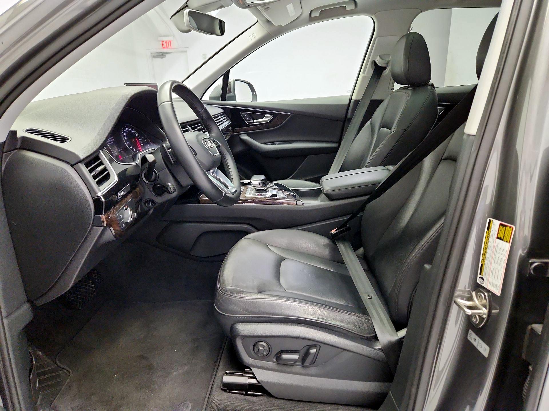 Thumbnail: 2017 Audi Q7 - 11