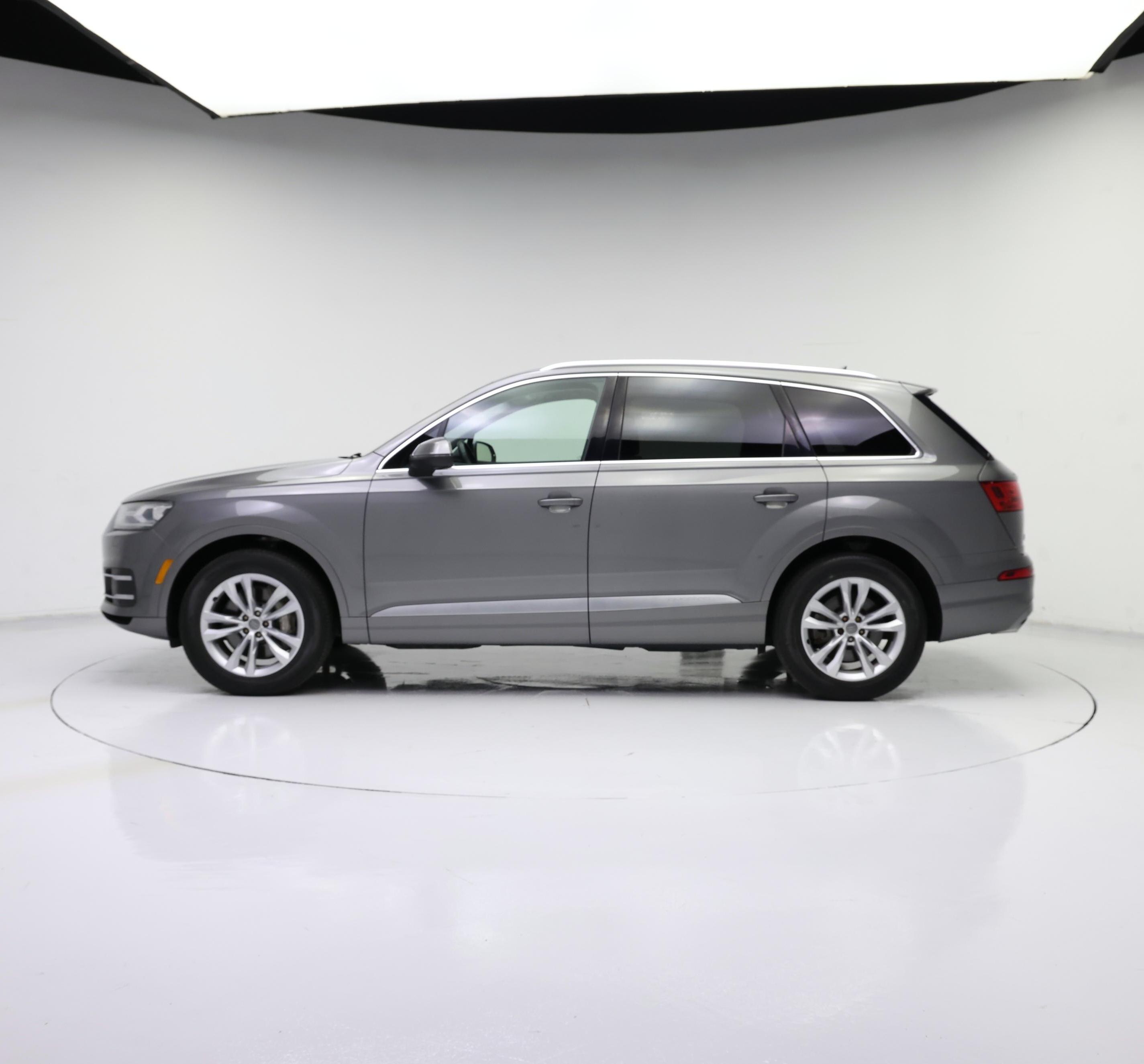Thumbnail: 2017 Audi Q7 - 3