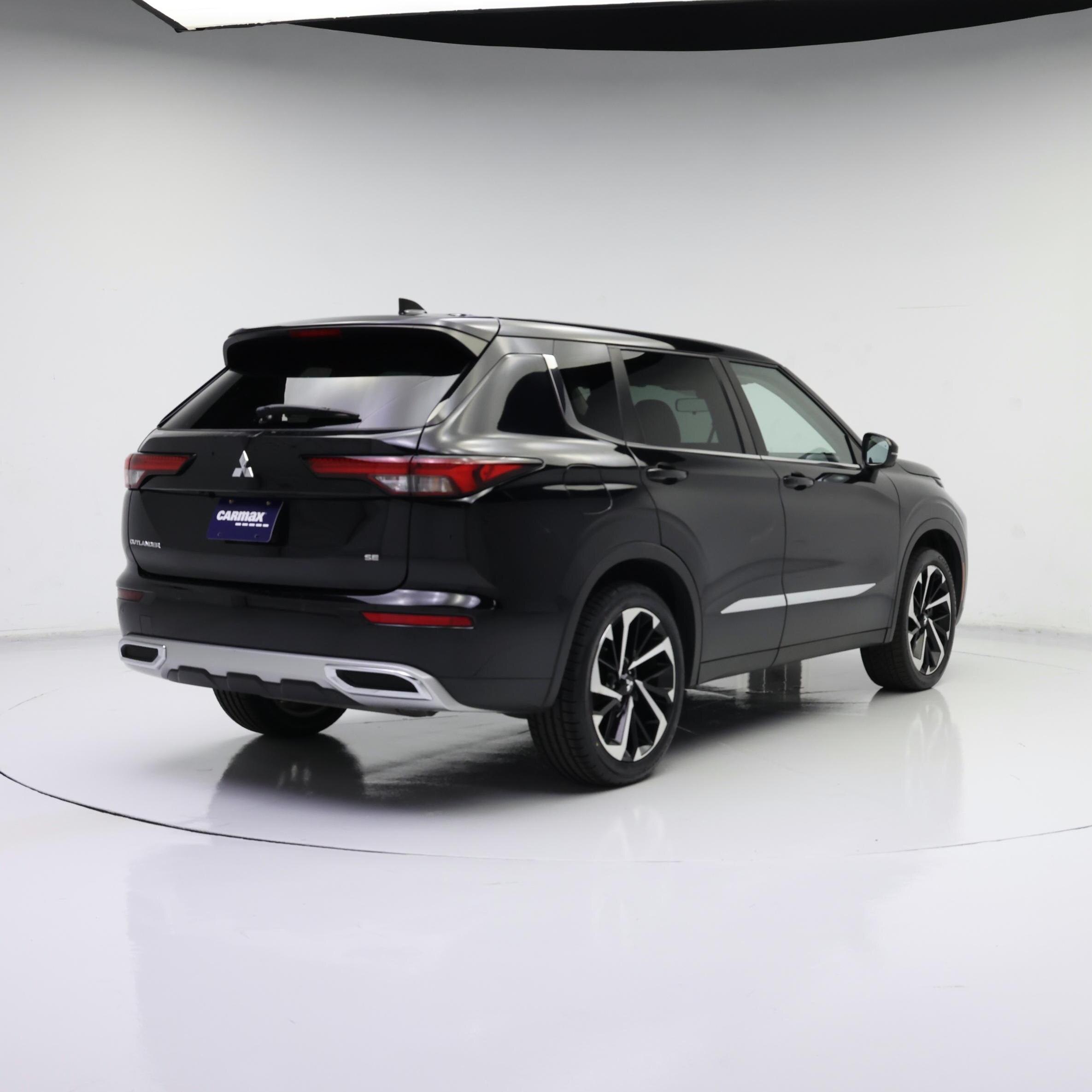 Thumbnail: 2022 Mitsubishi Outlander - 8