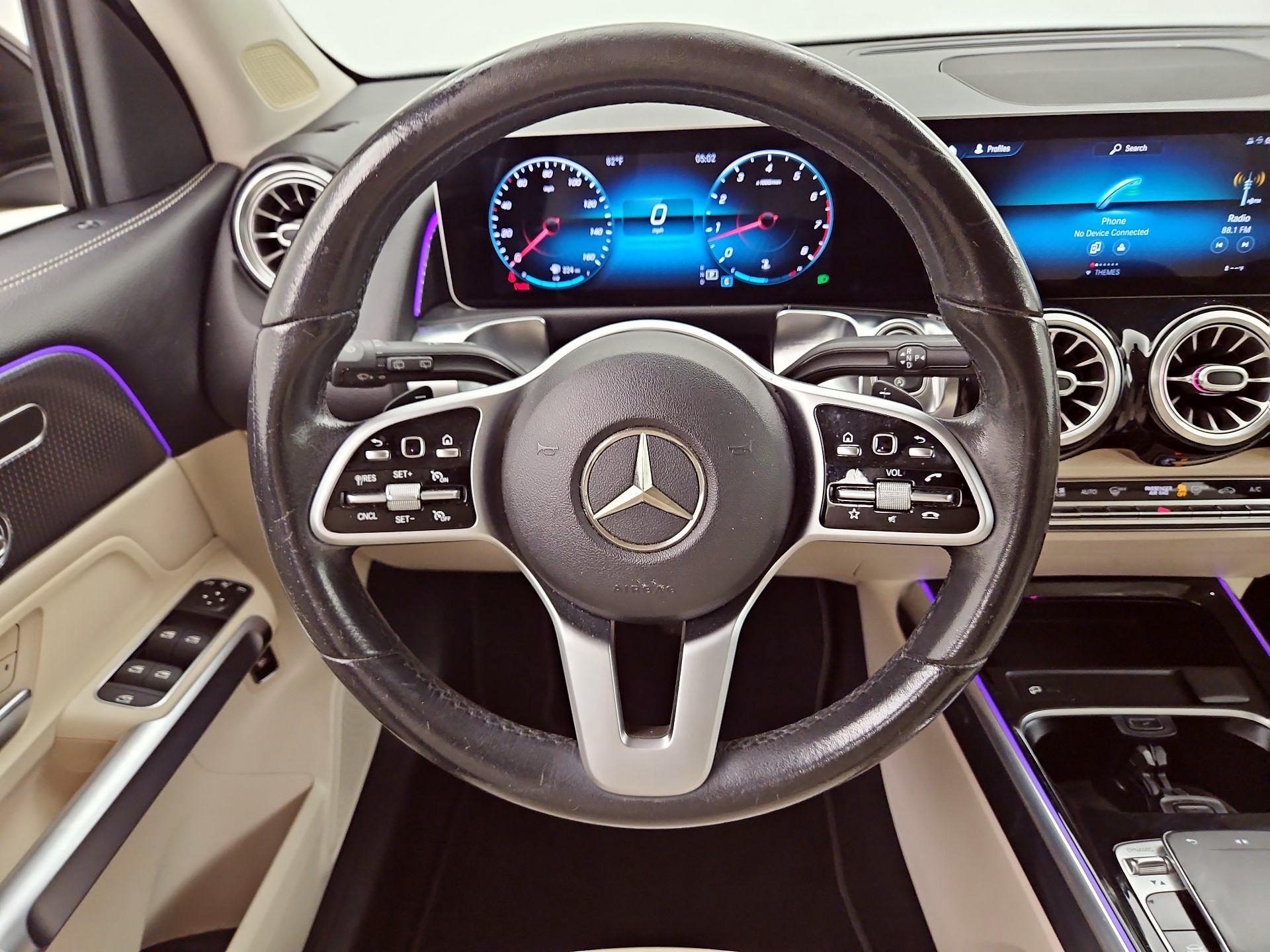 Thumbnail: 2020 Mercedes-Benz GLB - 10