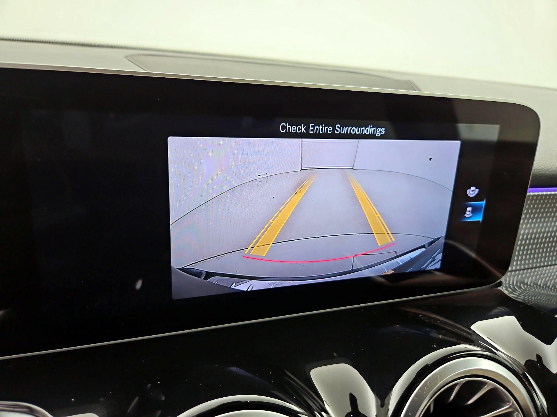 Thumbnail: 2020 Mercedes-Benz GLB - 14