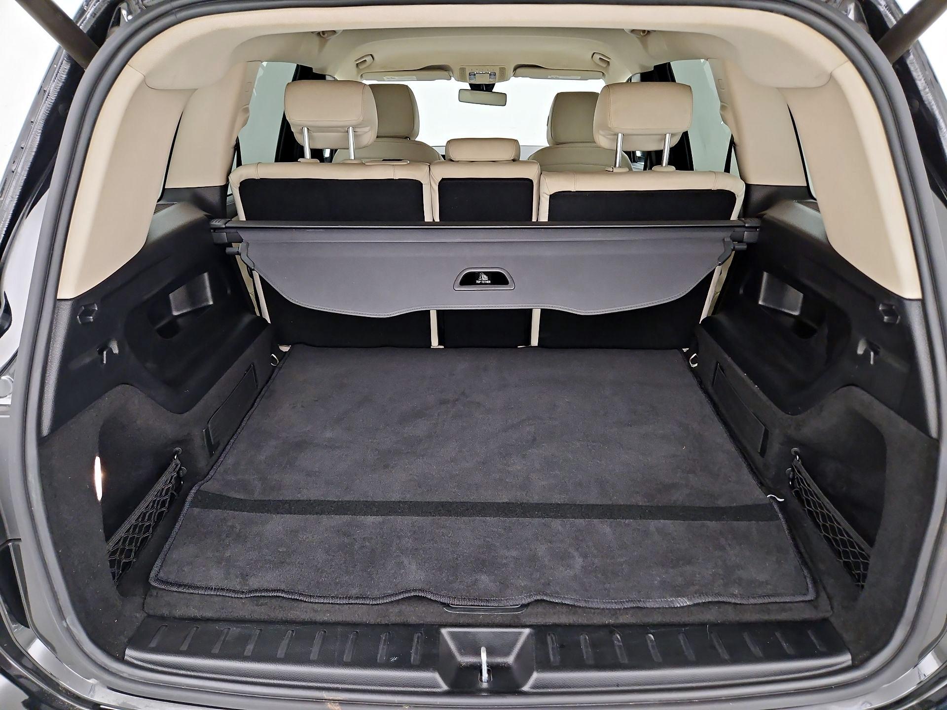 Thumbnail: 2020 Mercedes-Benz GLB - 20