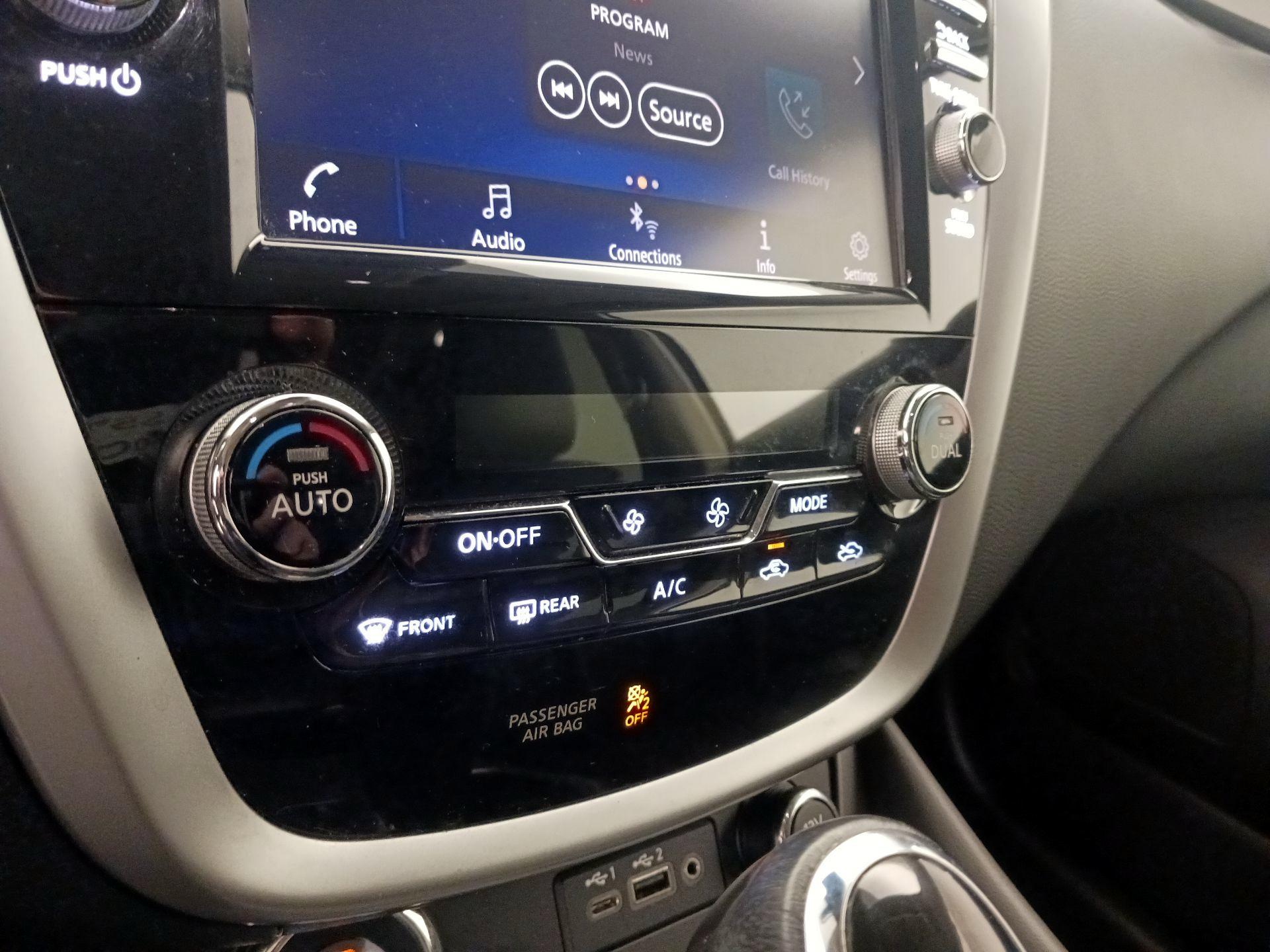 Thumbnail: 2020 Nissan Murano - 16