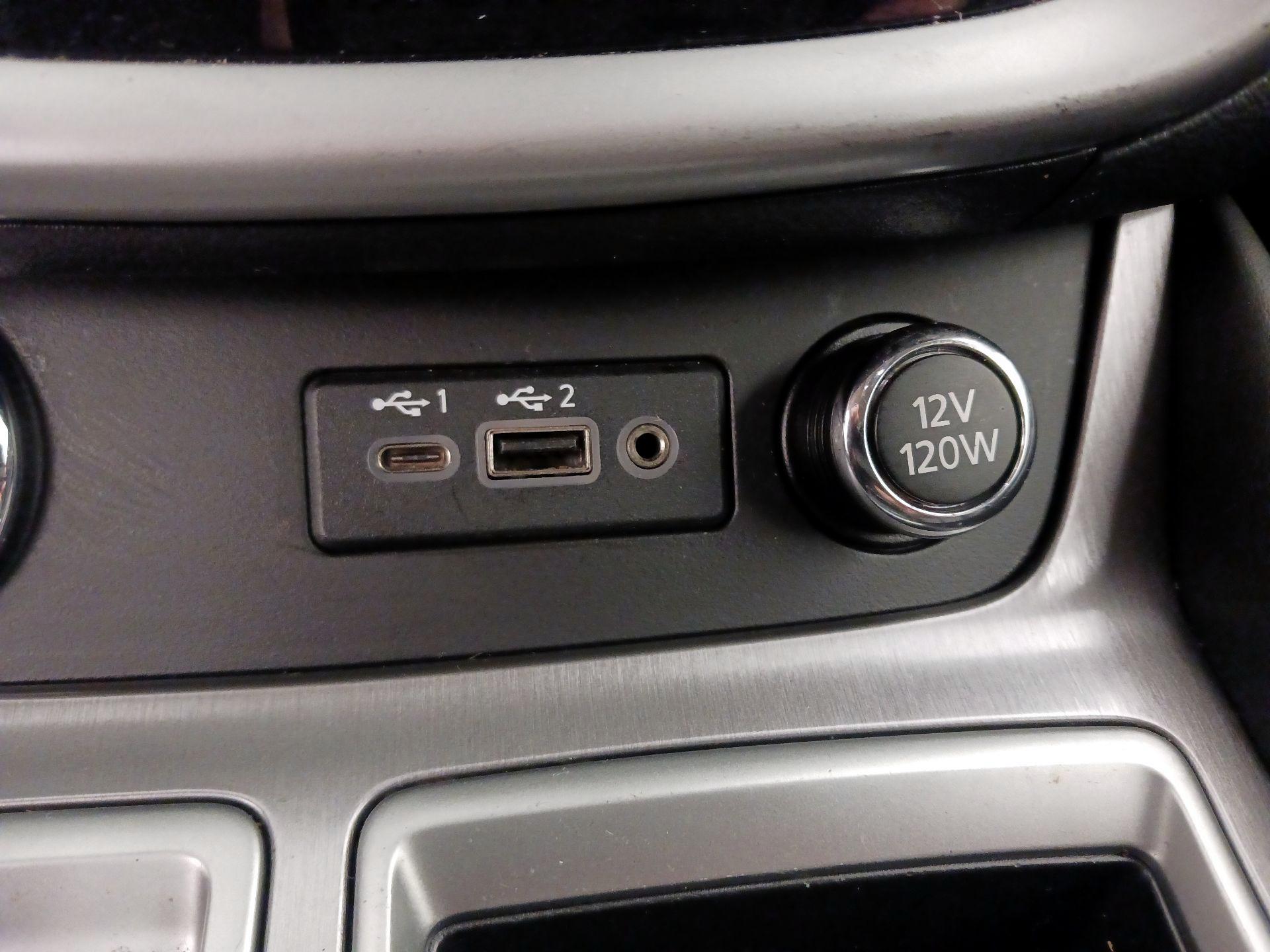 Thumbnail: 2020 Nissan Murano - 18