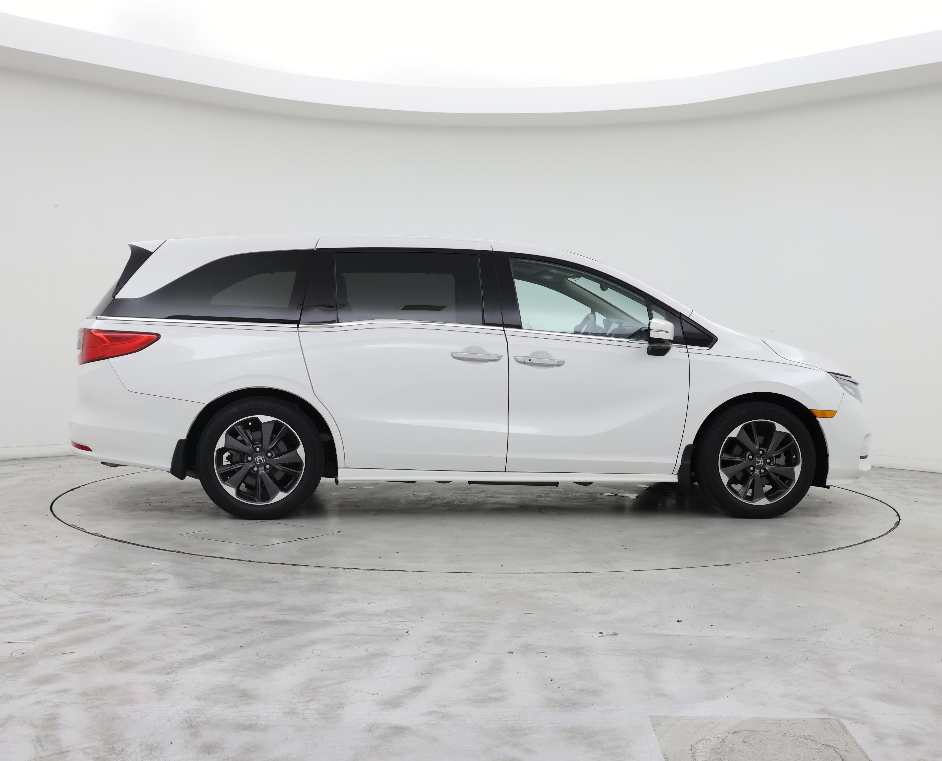 Thumbnail: 2023 Honda Odyssey - 7