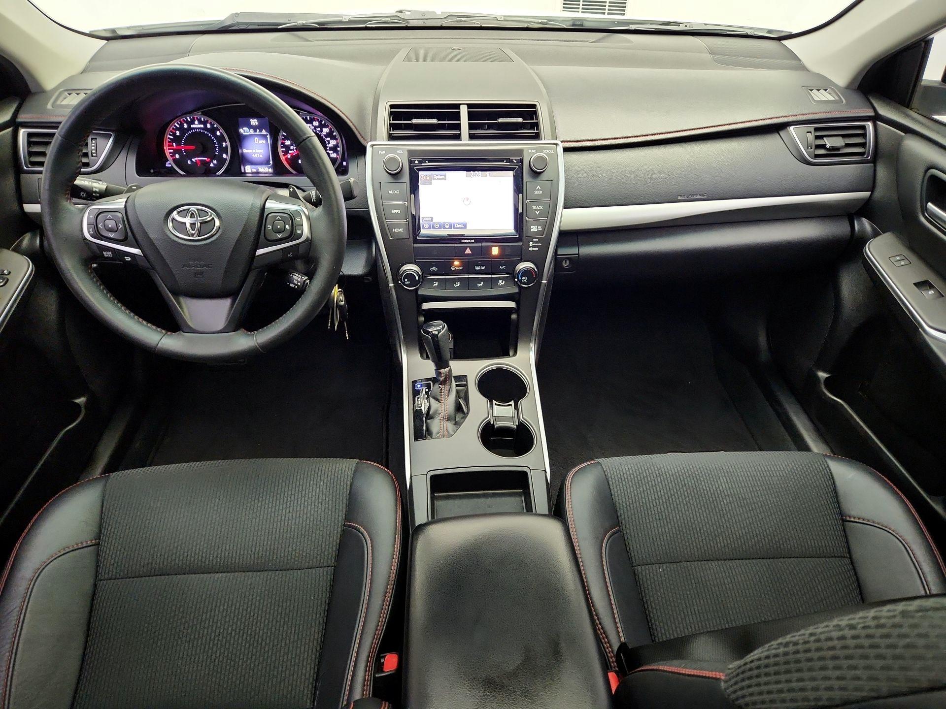 Thumbnail: 2017 Toyota Camry - 9