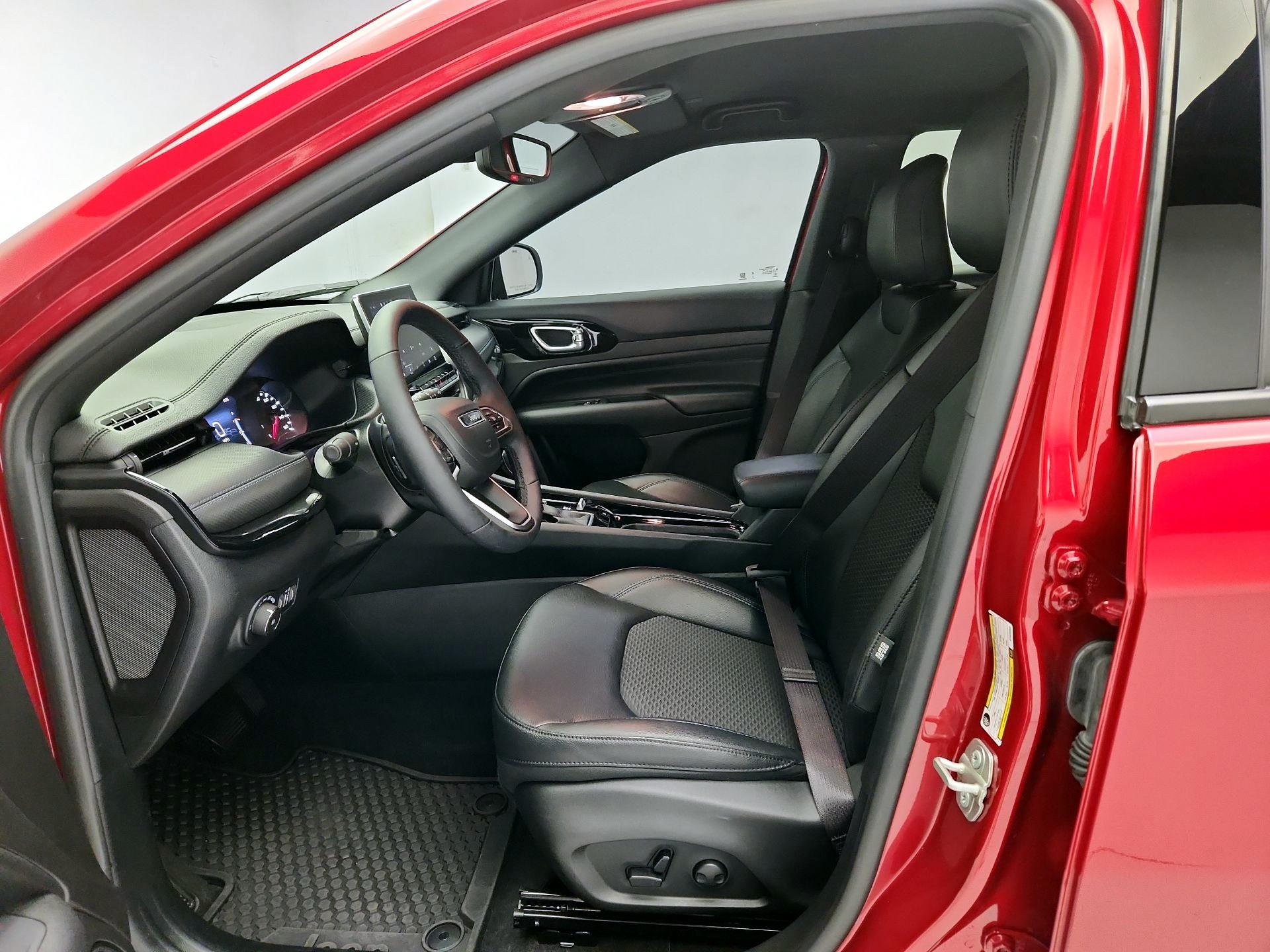 Thumbnail: 2025 Jeep Compass - 11