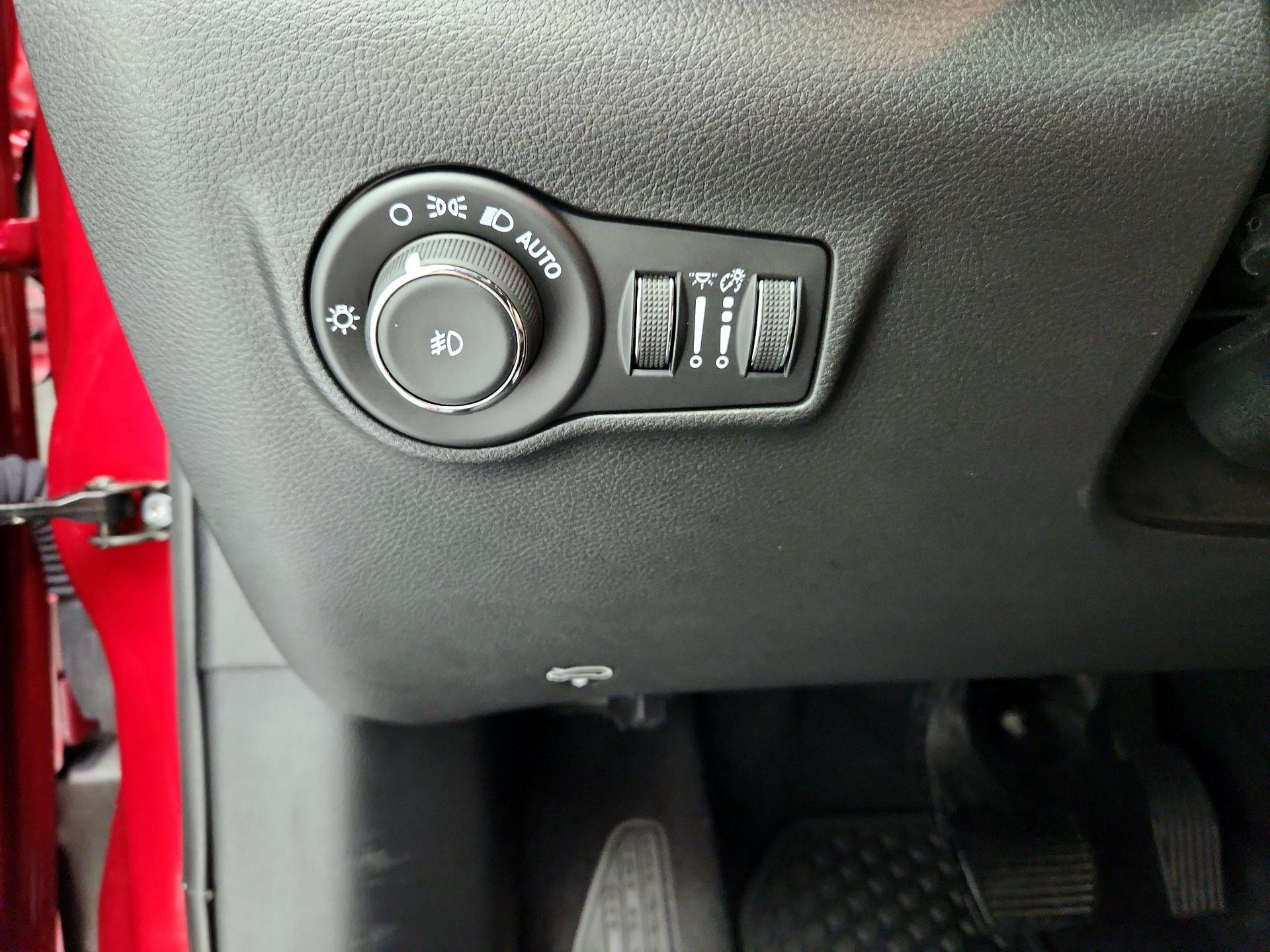 Thumbnail: 2025 Jeep Compass - 13