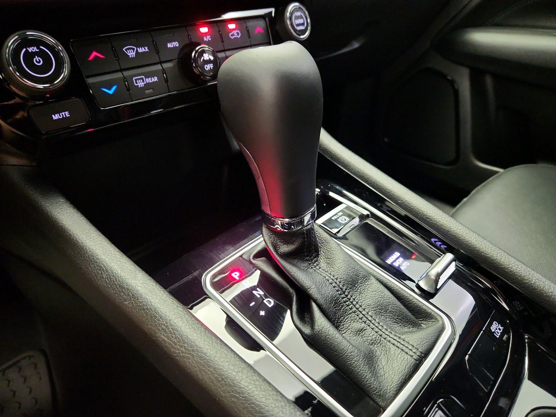 Thumbnail: 2025 Jeep Compass - 17