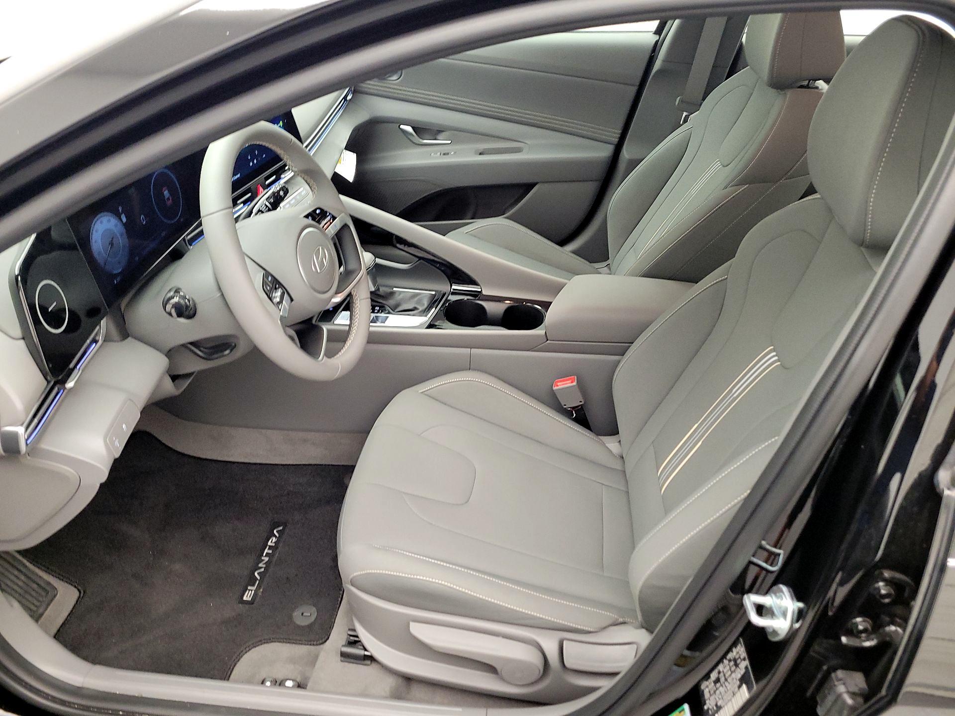Thumbnail: 2024 Hyundai Elantra - 11
