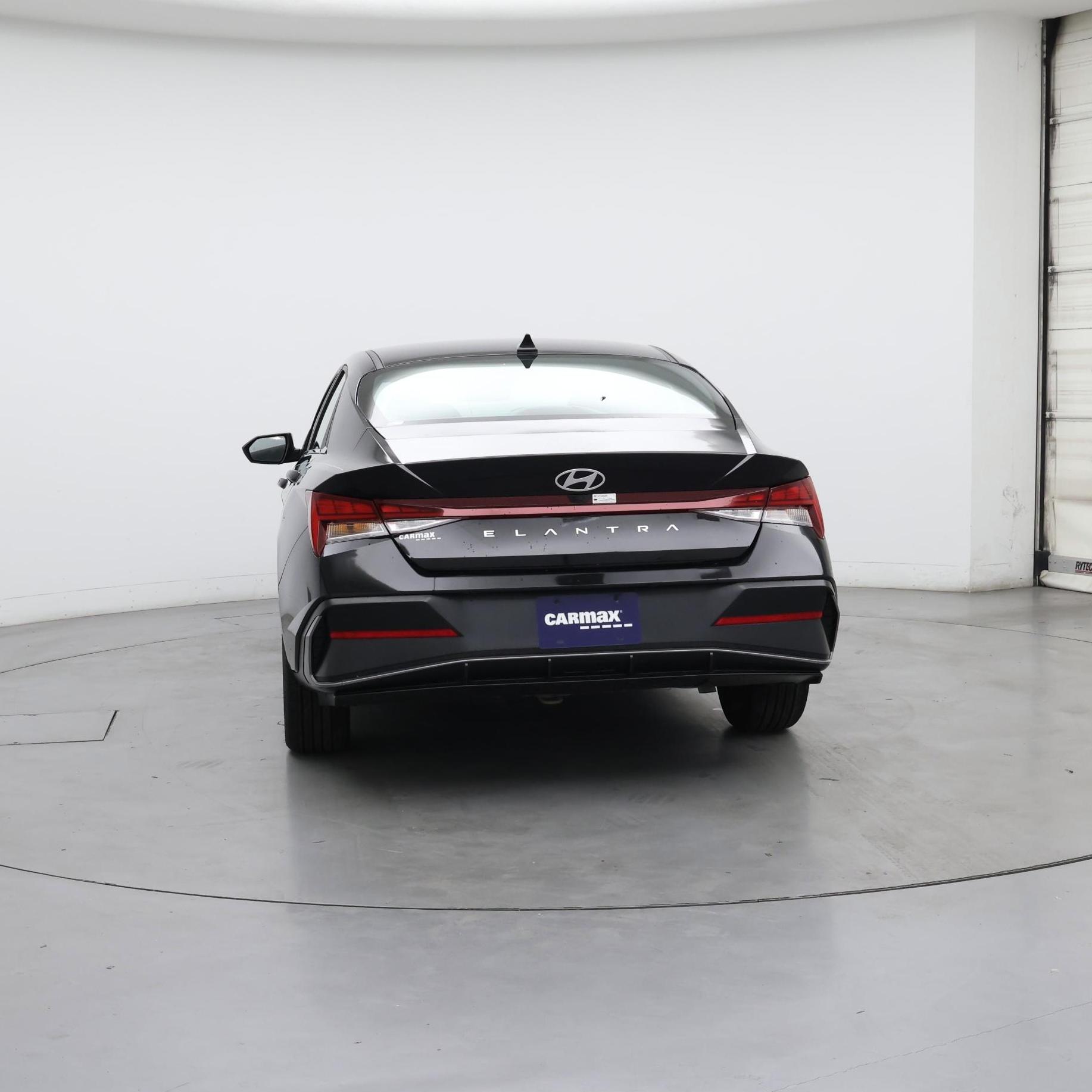 Thumbnail: 2024 Hyundai Elantra - 6
