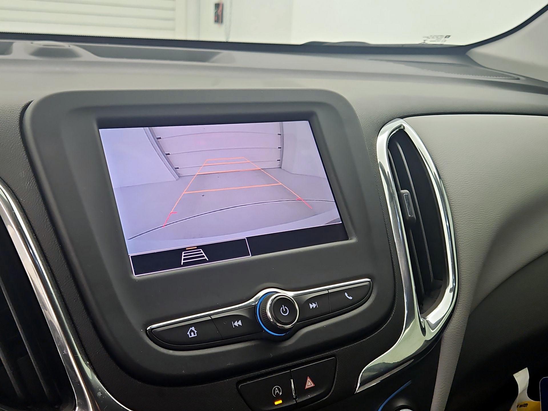 Thumbnail: 2022 Chevrolet Equinox - 14