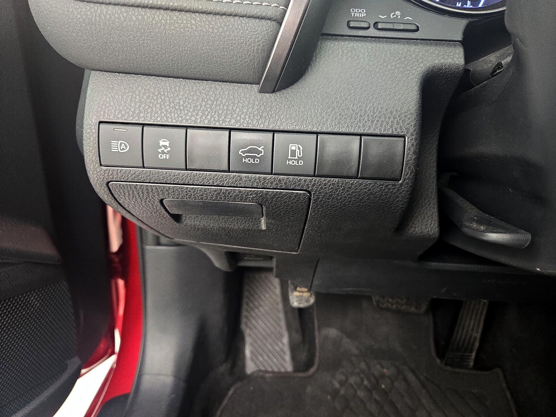 Thumbnail: 2023 Toyota Camry - 13