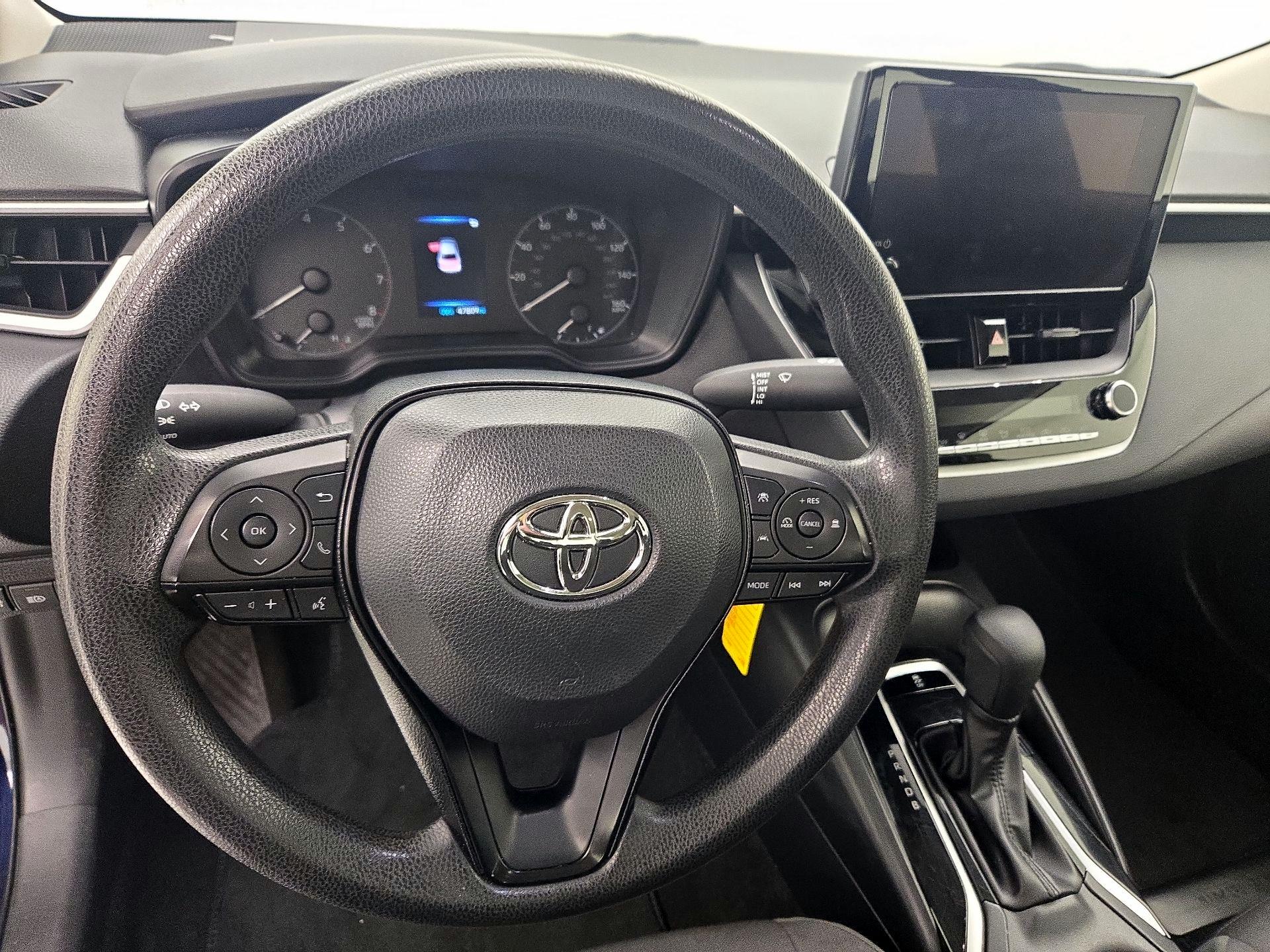 Thumbnail: 2023 Toyota Corolla - 10