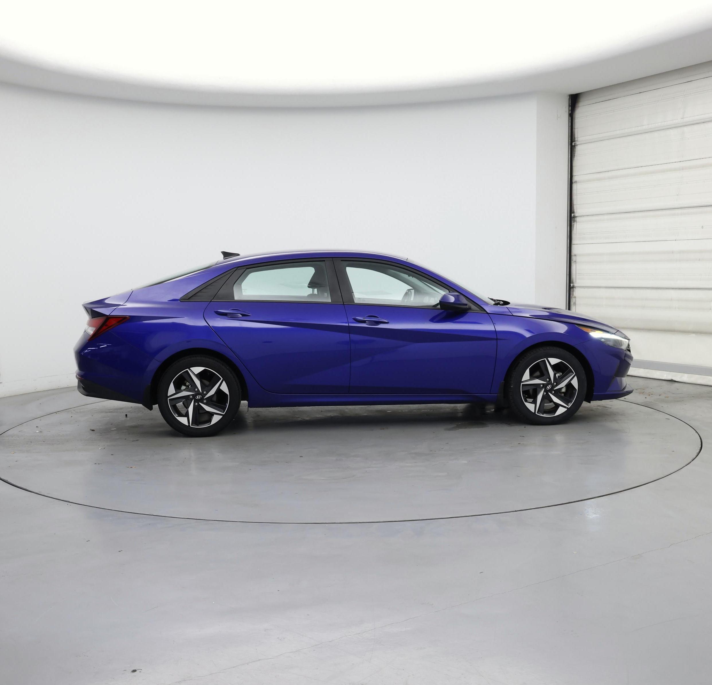 Thumbnail: 2023 Hyundai Elantra - 7