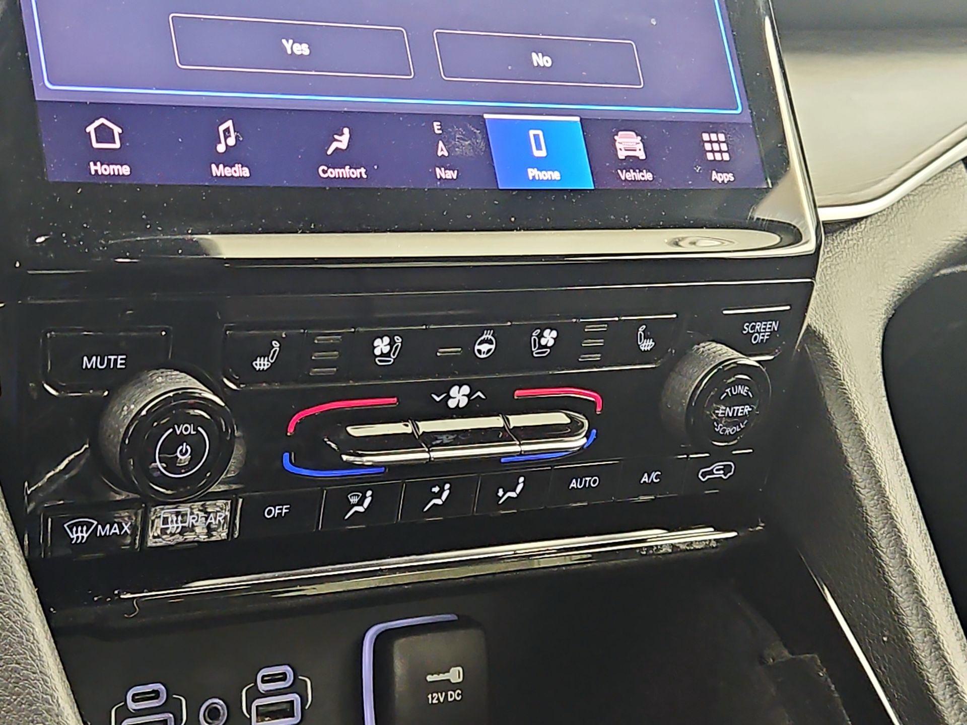 Thumbnail: 2021 Jeep Grand Cherokee L - 17