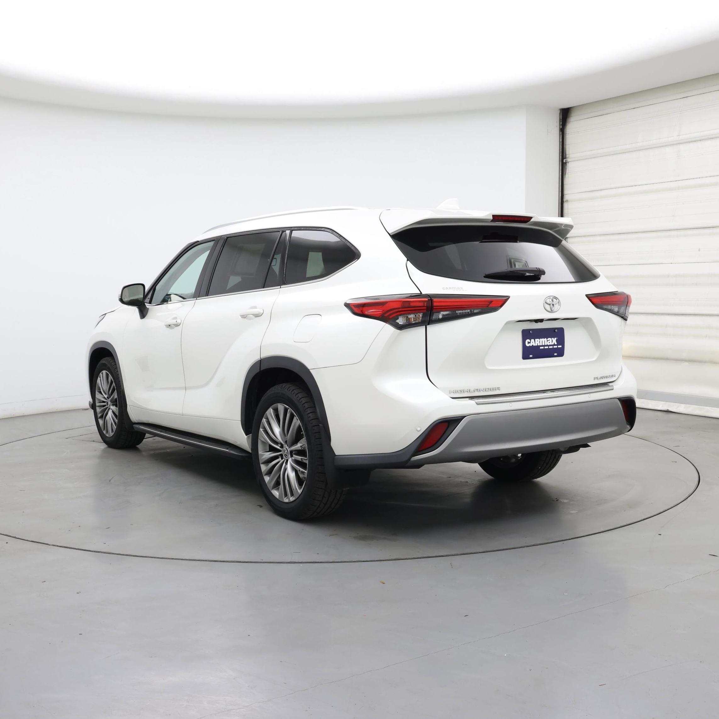 Thumbnail: 2021 Toyota Highlander - 2