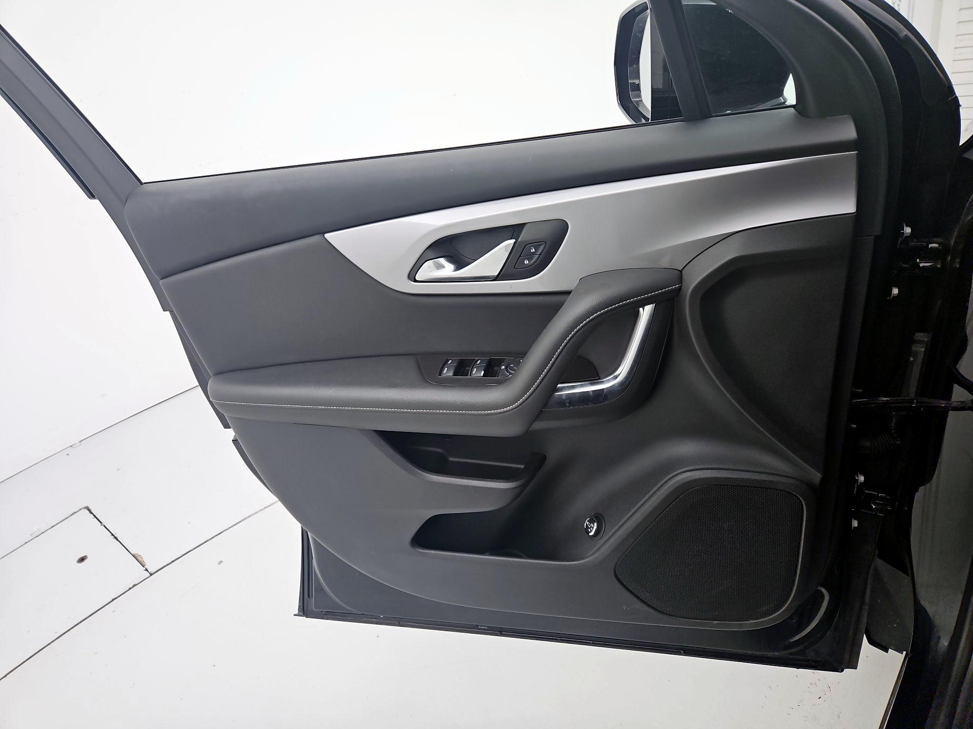 Thumbnail: 2023 Chevrolet Blazer - 12