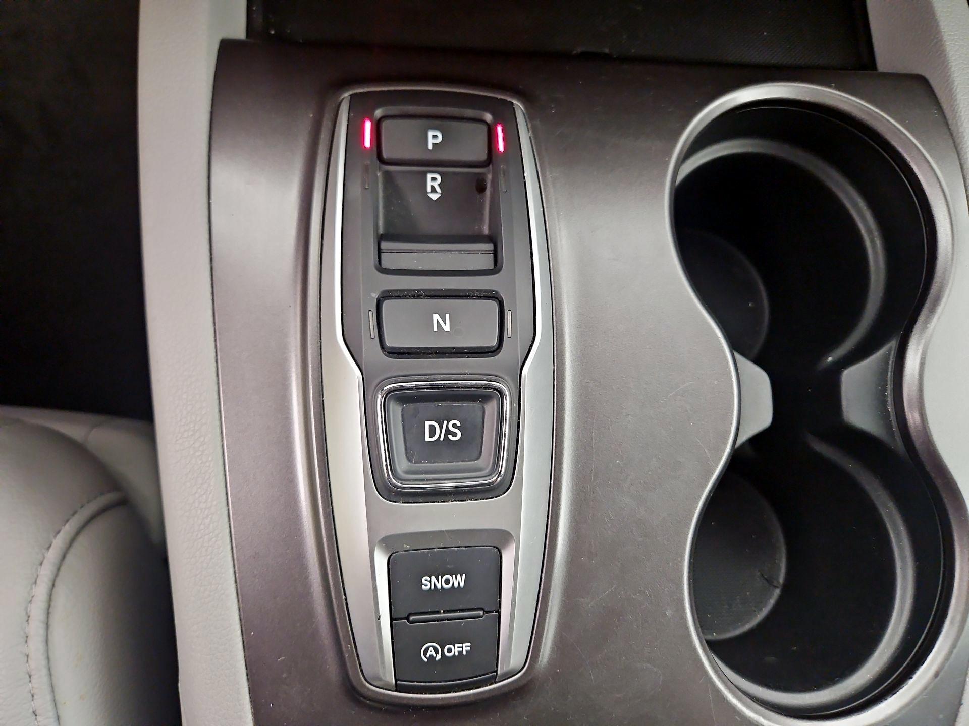 Thumbnail: 2022 Honda Pilot - 17
