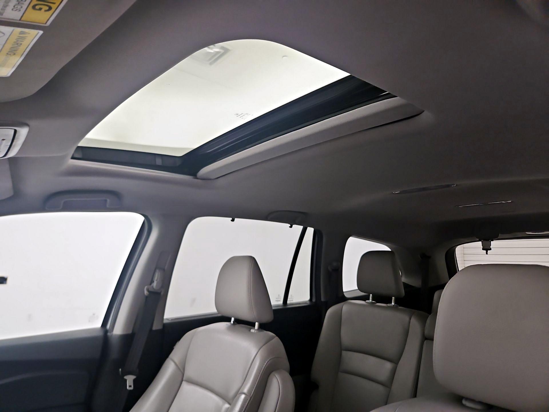 Thumbnail: 2022 Honda Pilot - 19