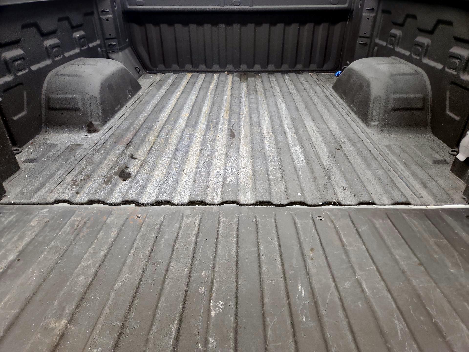 Thumbnail: 2023 Chevrolet Silverado 1500 - 20