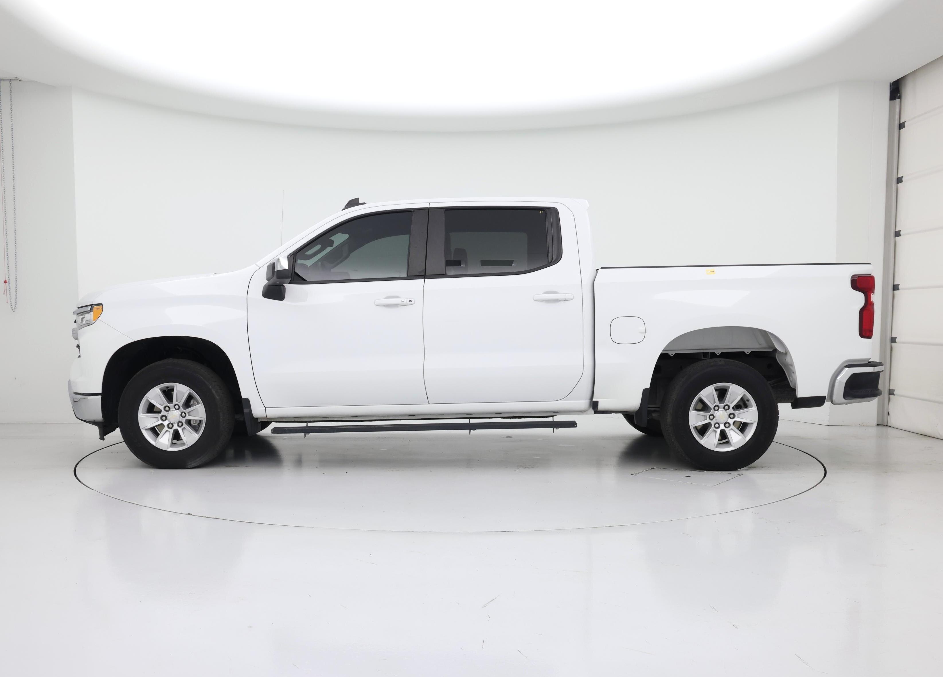 Thumbnail: 2023 Chevrolet Silverado 1500 - 3