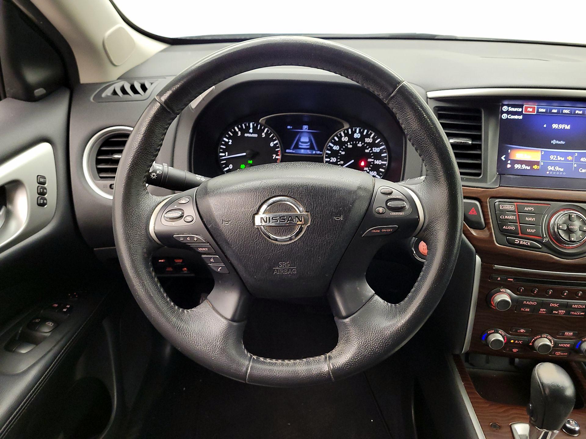 Thumbnail: 2023 Nissan Pathfinder - 10