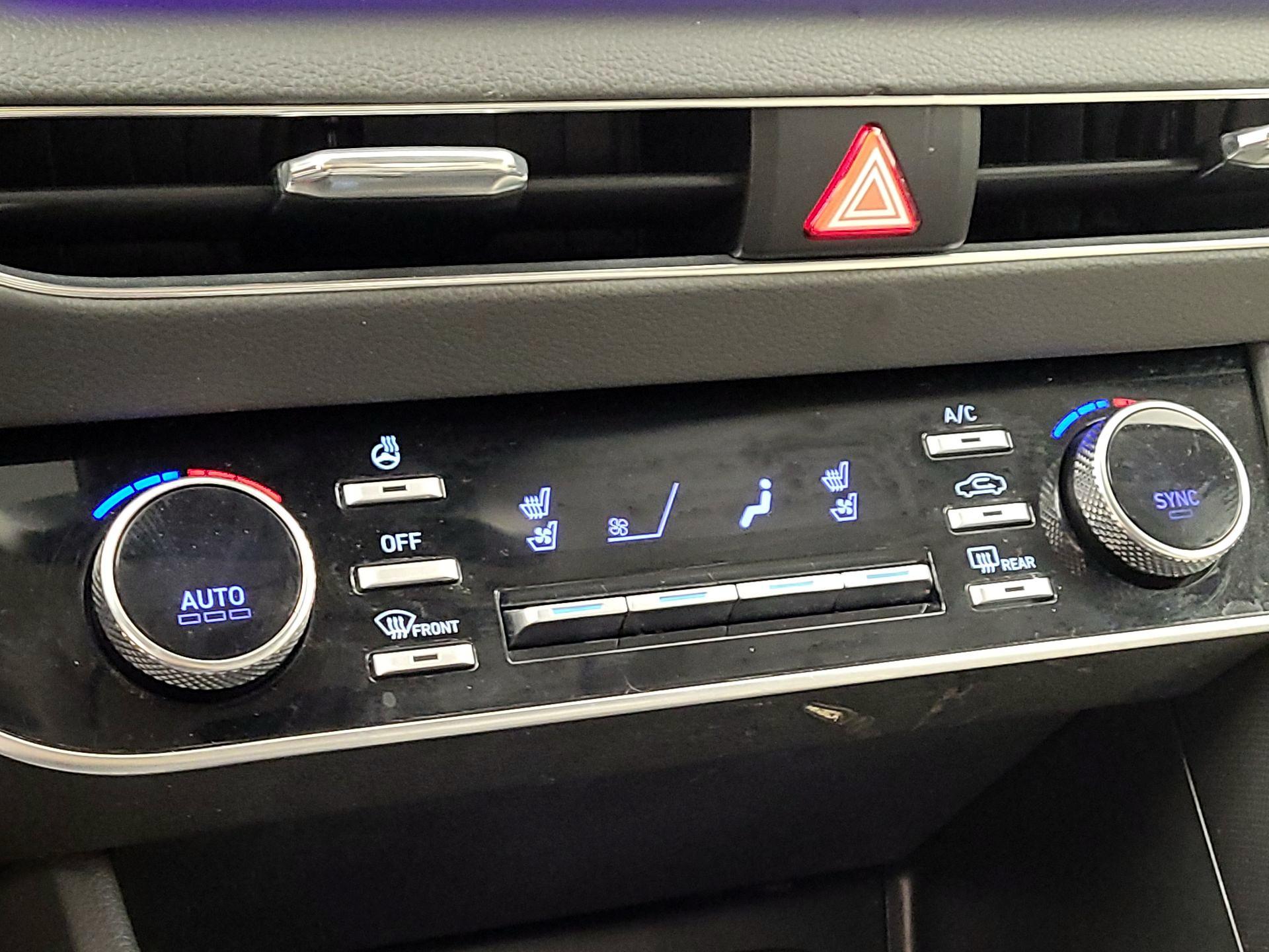 Thumbnail: 2022 Hyundai Sonata - 16