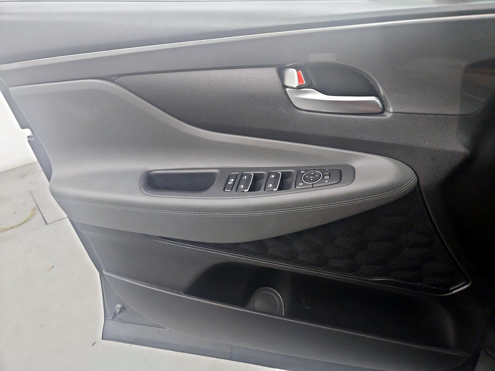 Thumbnail: 2023 Hyundai Santa Fe - 12