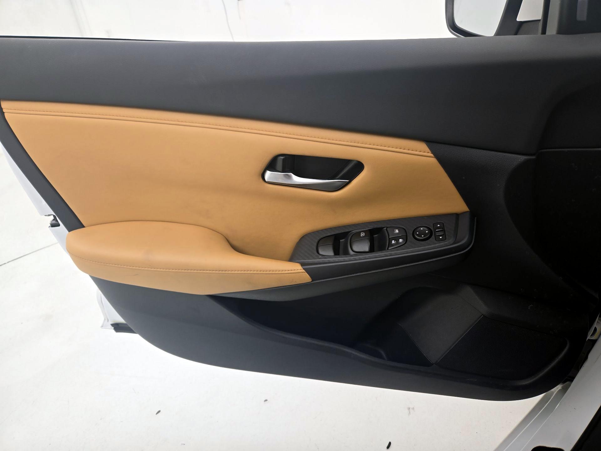 Thumbnail: 2021 Nissan Sentra - 12