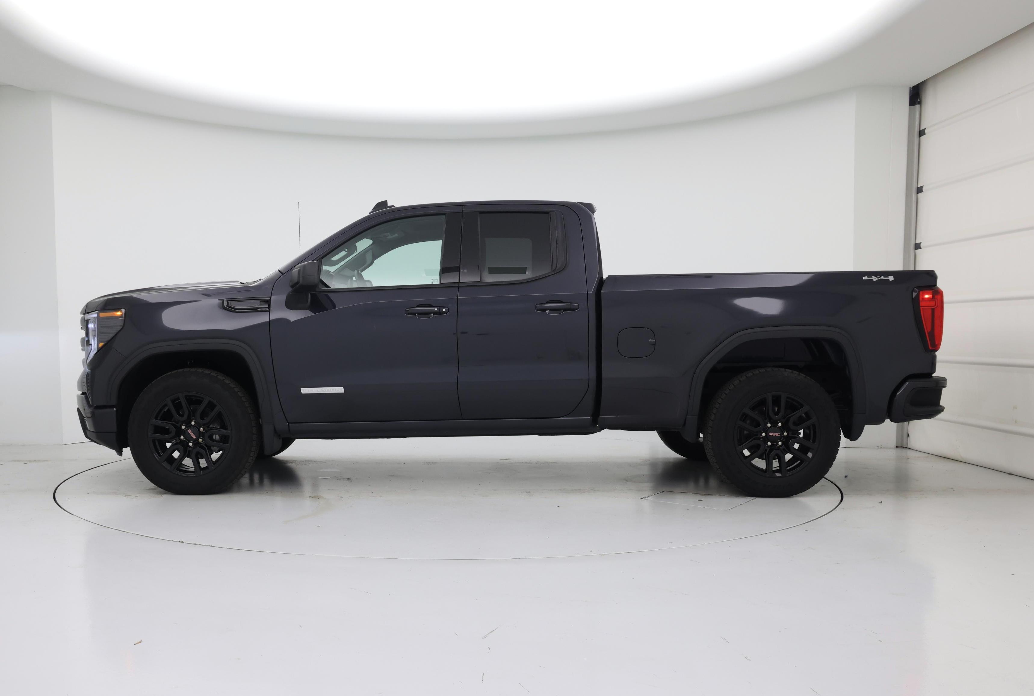 Thumbnail: 2023 GMC Sierra 1500 - 3