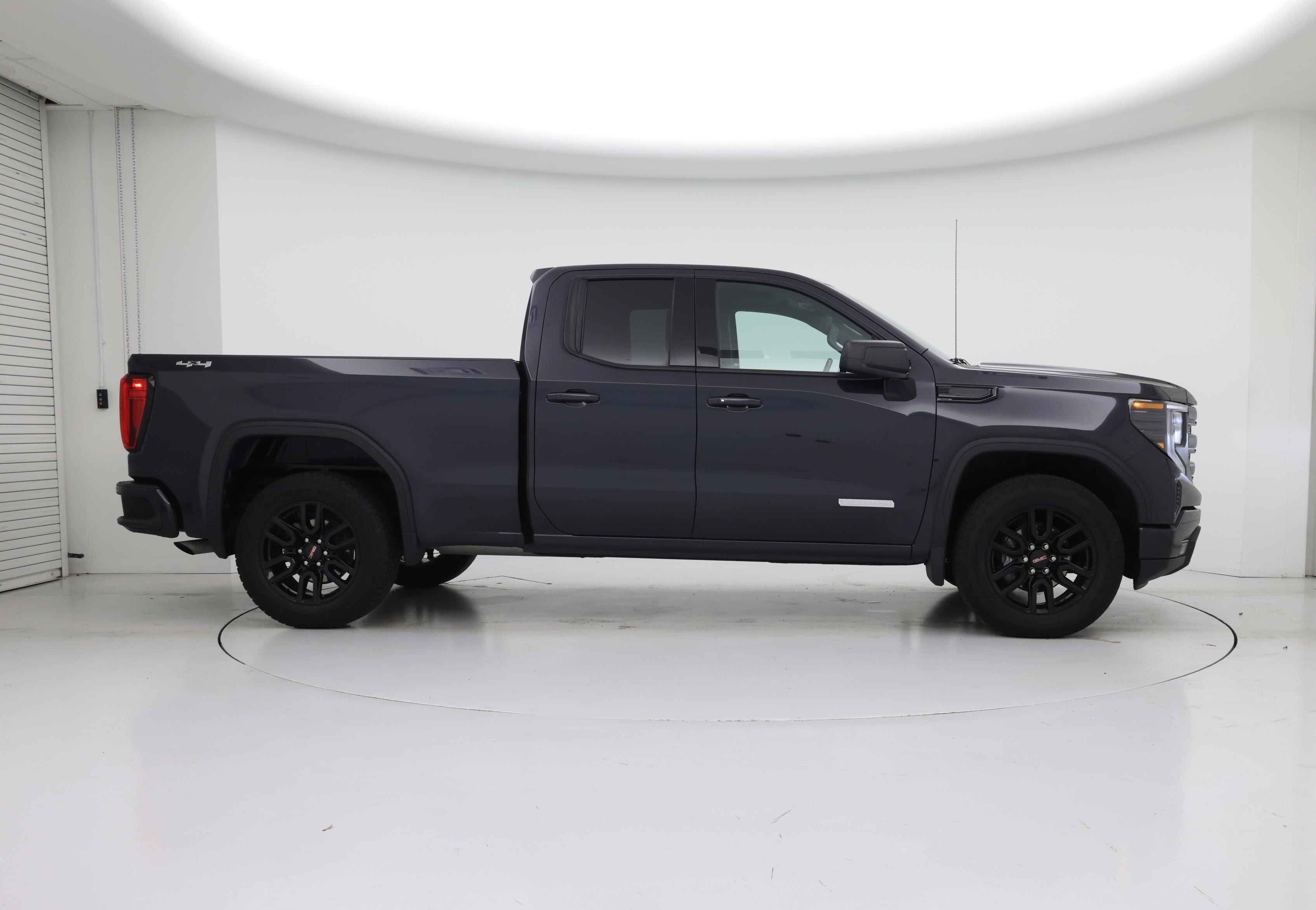 Thumbnail: 2023 GMC Sierra 1500 - 7
